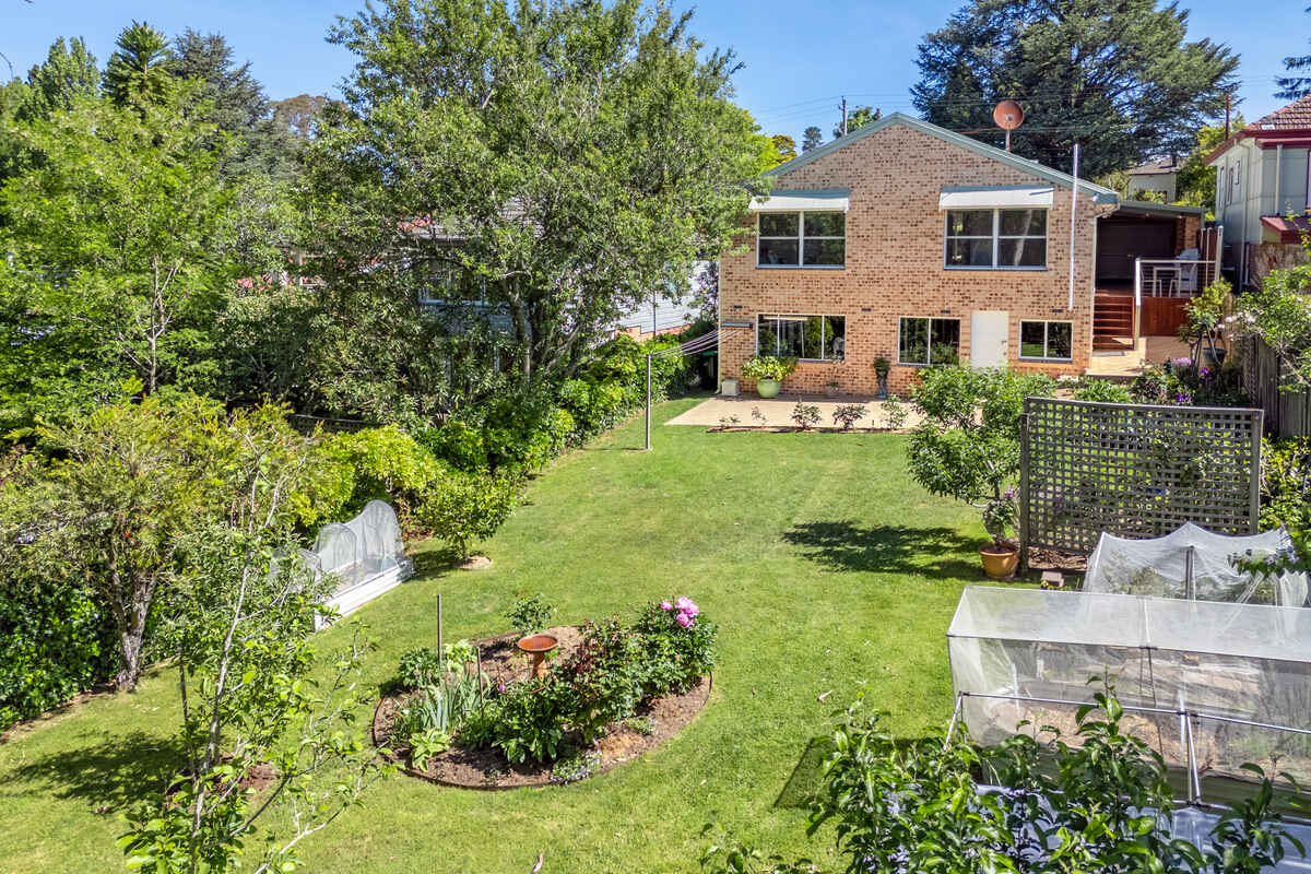 92 Govetts Leap Road Blackheath