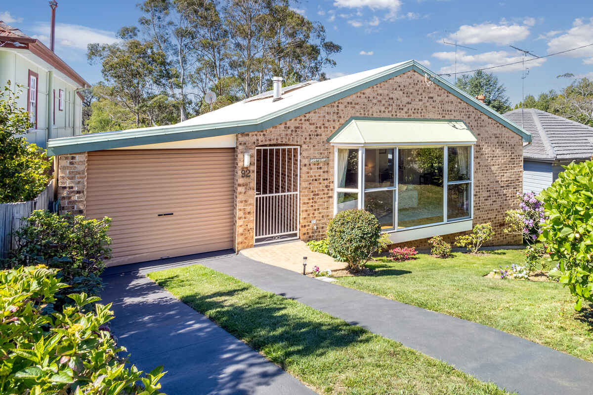 92 Govetts Leap Road Blackheath