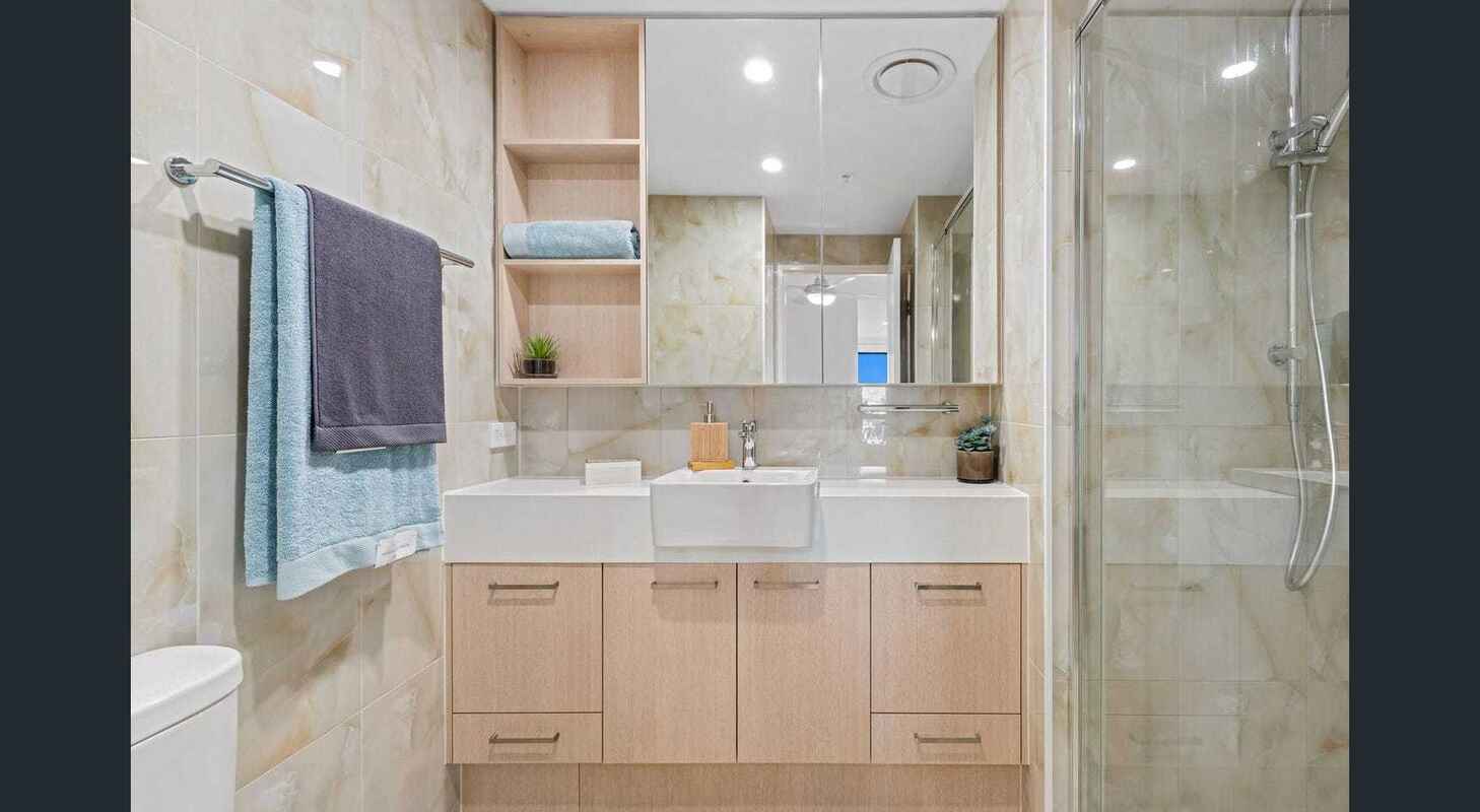 403/70-74 Carl Street Woolloongabba