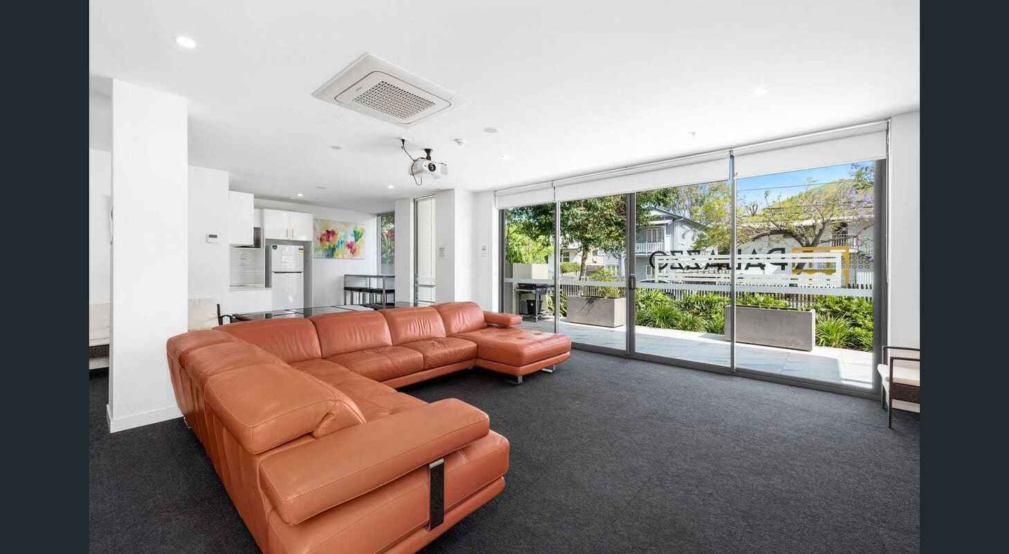 403/70-74 Carl Street Woolloongabba