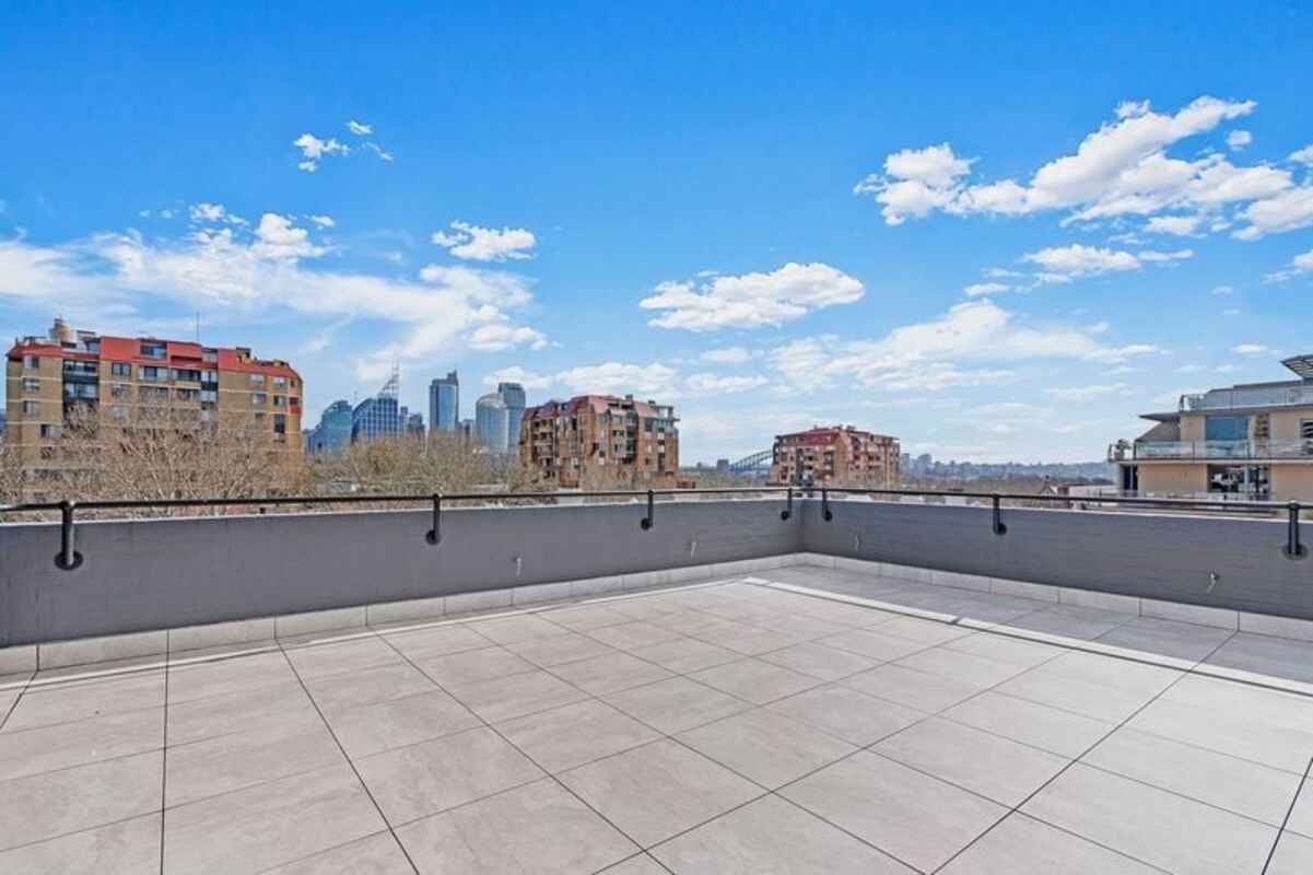 13/6-8 Hughes Street Potts Point