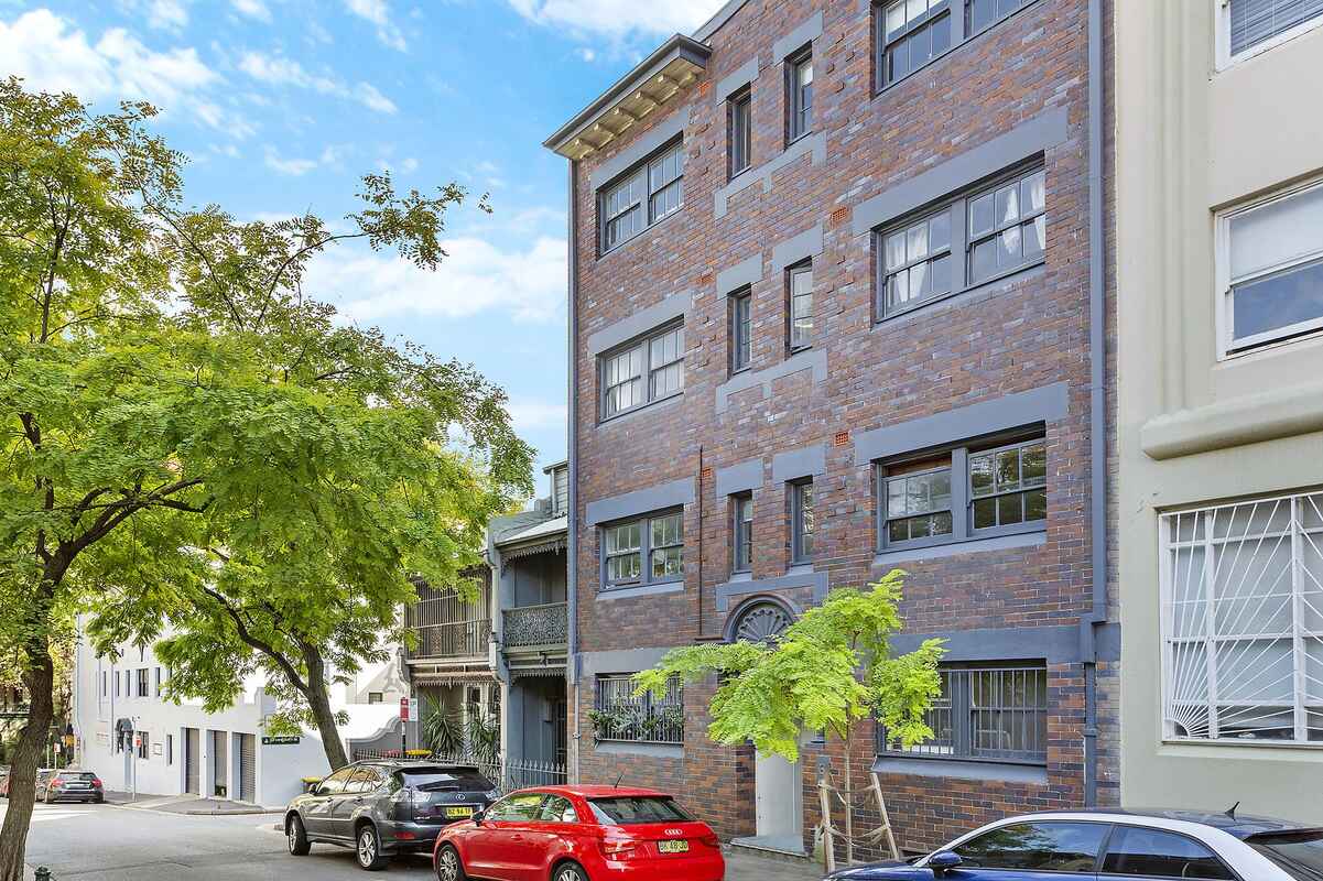 13/6-8 Hughes Street Potts Point