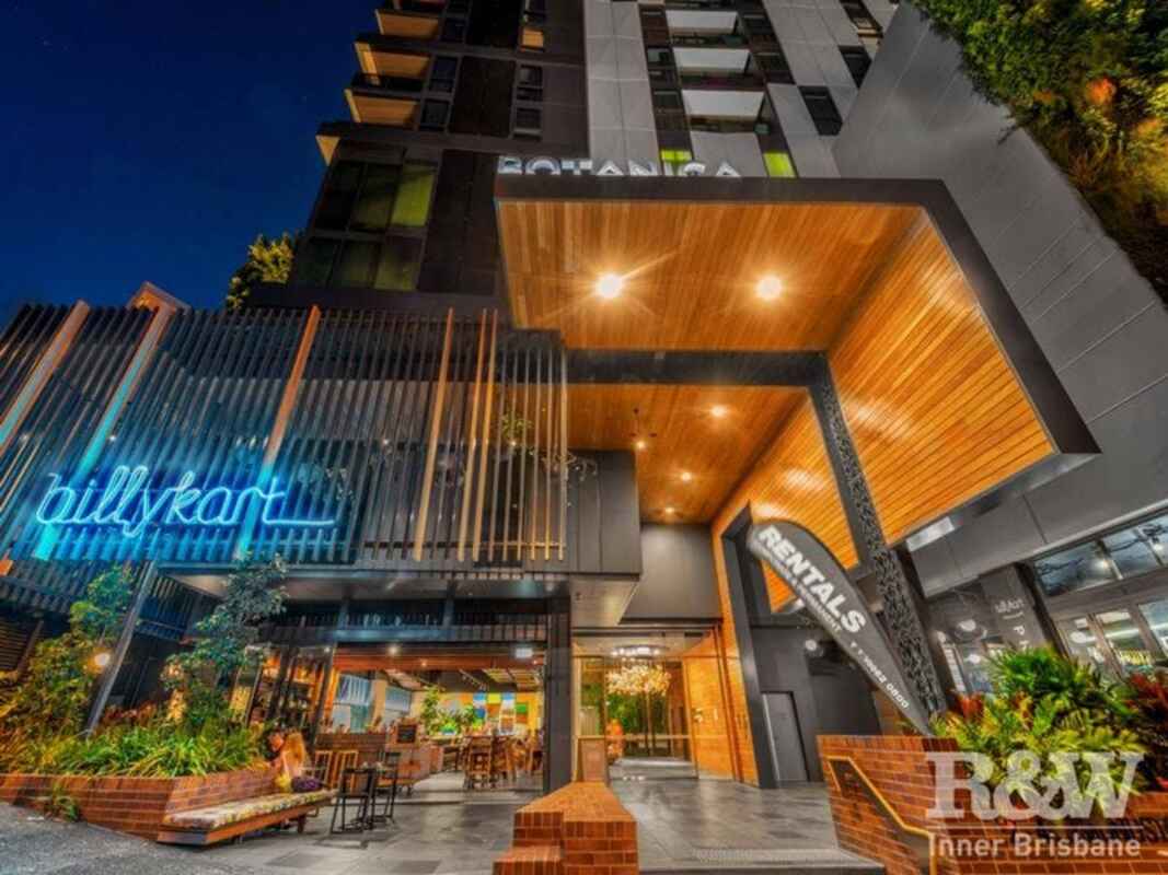 611/4 Edmondstone Street South Brisbane