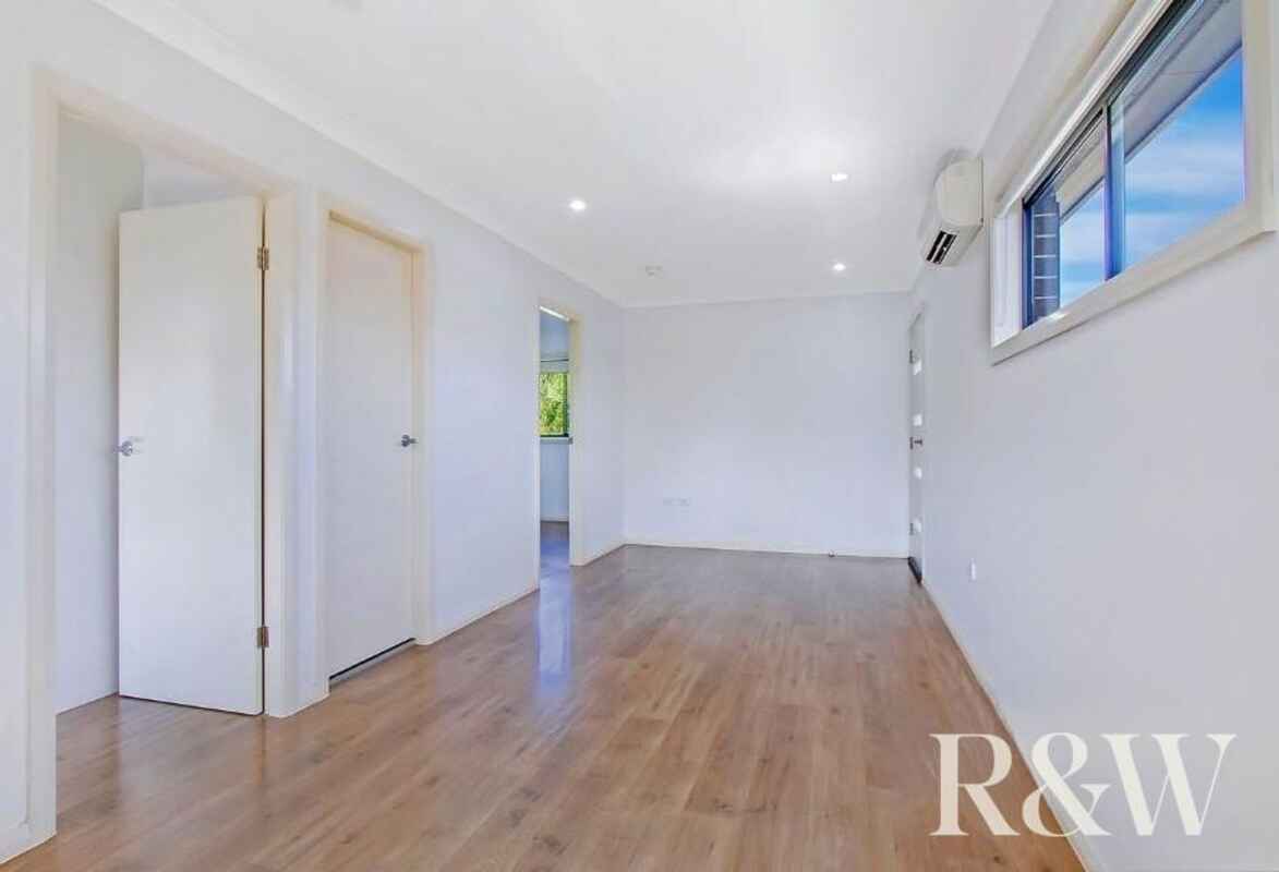 6A Dryberry Avenue St Clair