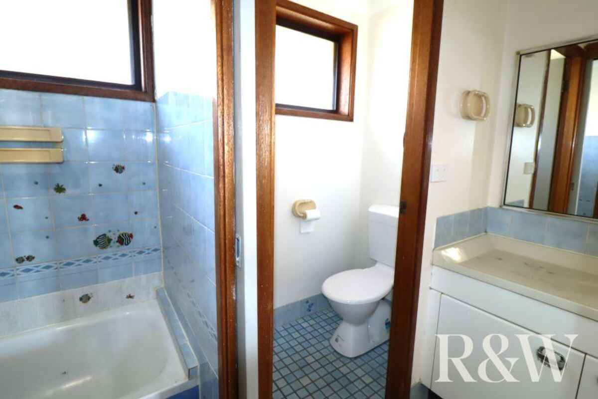 51 Coonawarra Drive St Clair