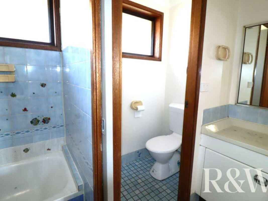 51 Coonawarra Drive St Clair