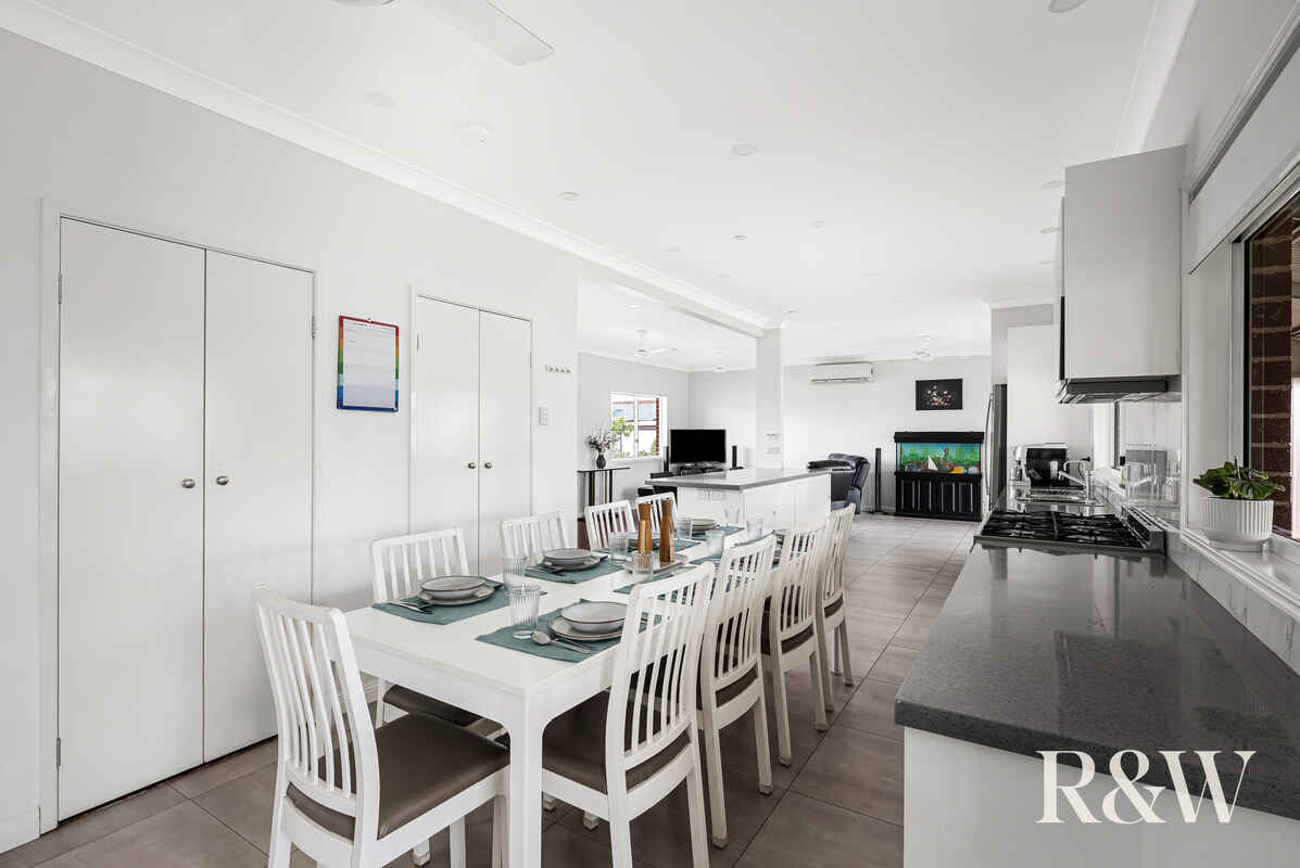 7 Hobson Place Plumpton