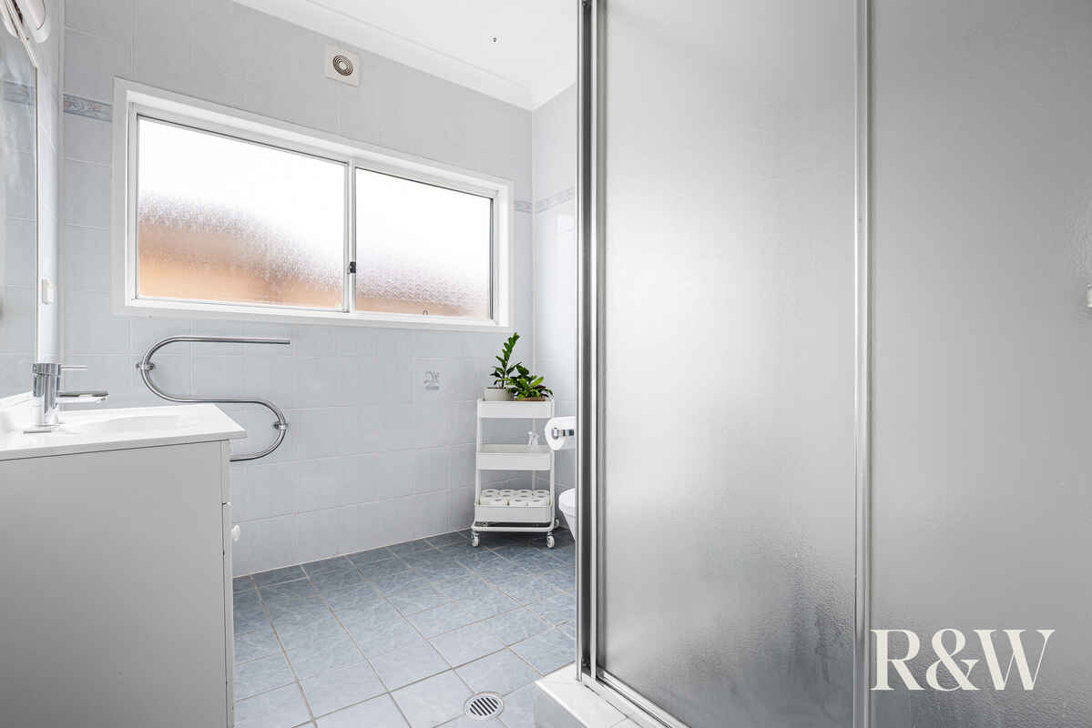 7 Hobson Place Plumpton