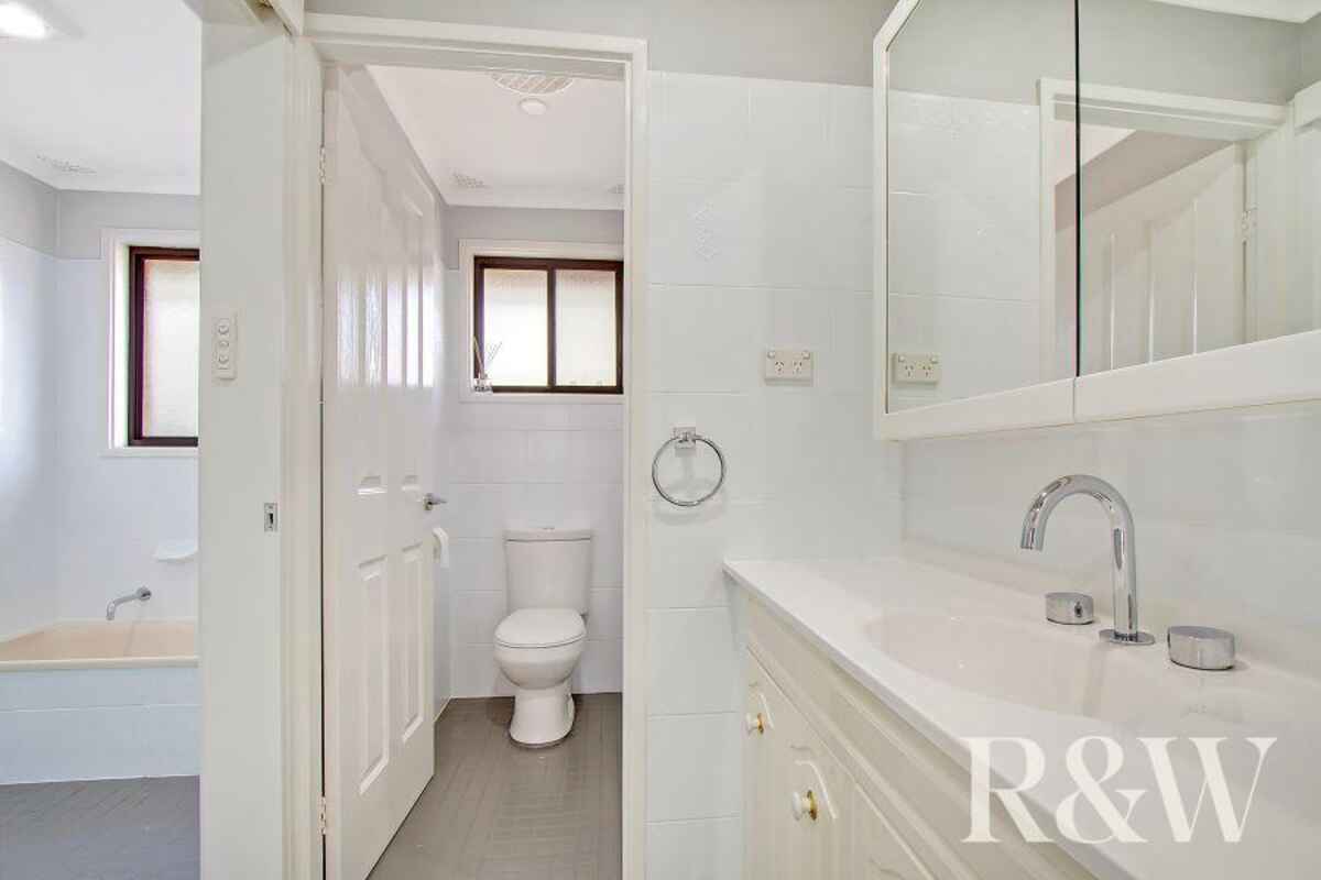 70 Coowarra Drive St Clair