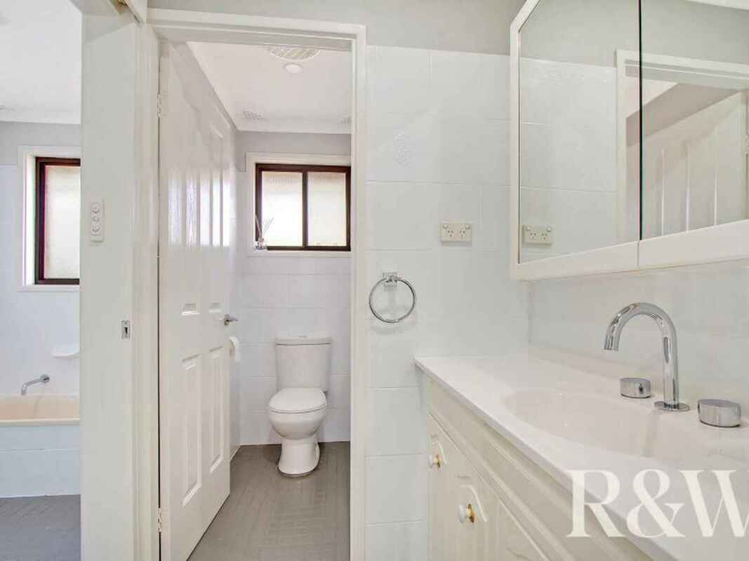 70 Coowarra Drive St Clair