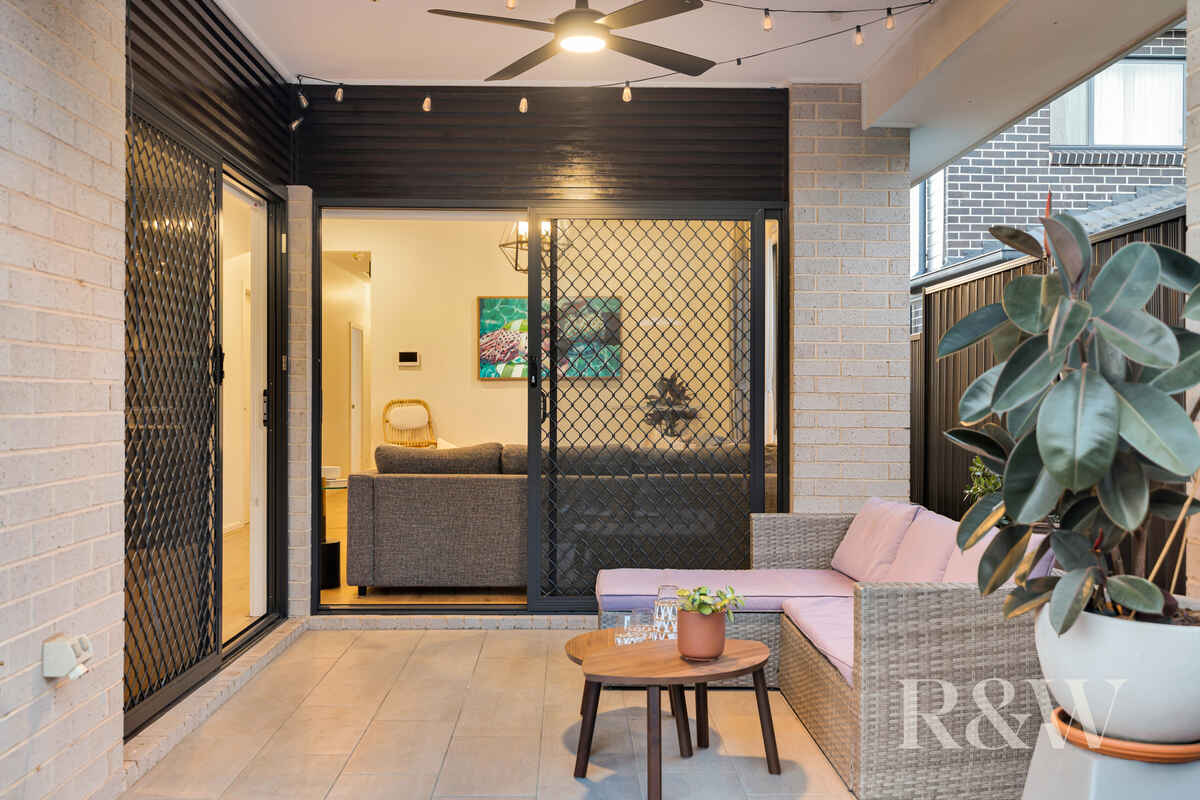 33 LETHBRIDGE ROAD Austral