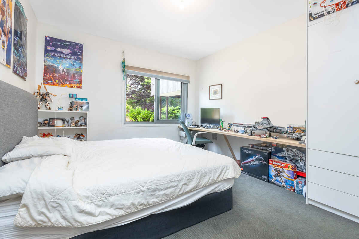 24 Cleopatra Street Blackheath 24 Cleopatra Street Blackheath