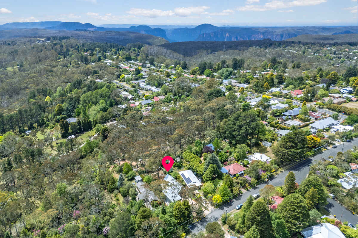 24 Cleopatra Street Blackheath 24 Cleopatra Street Blackheath