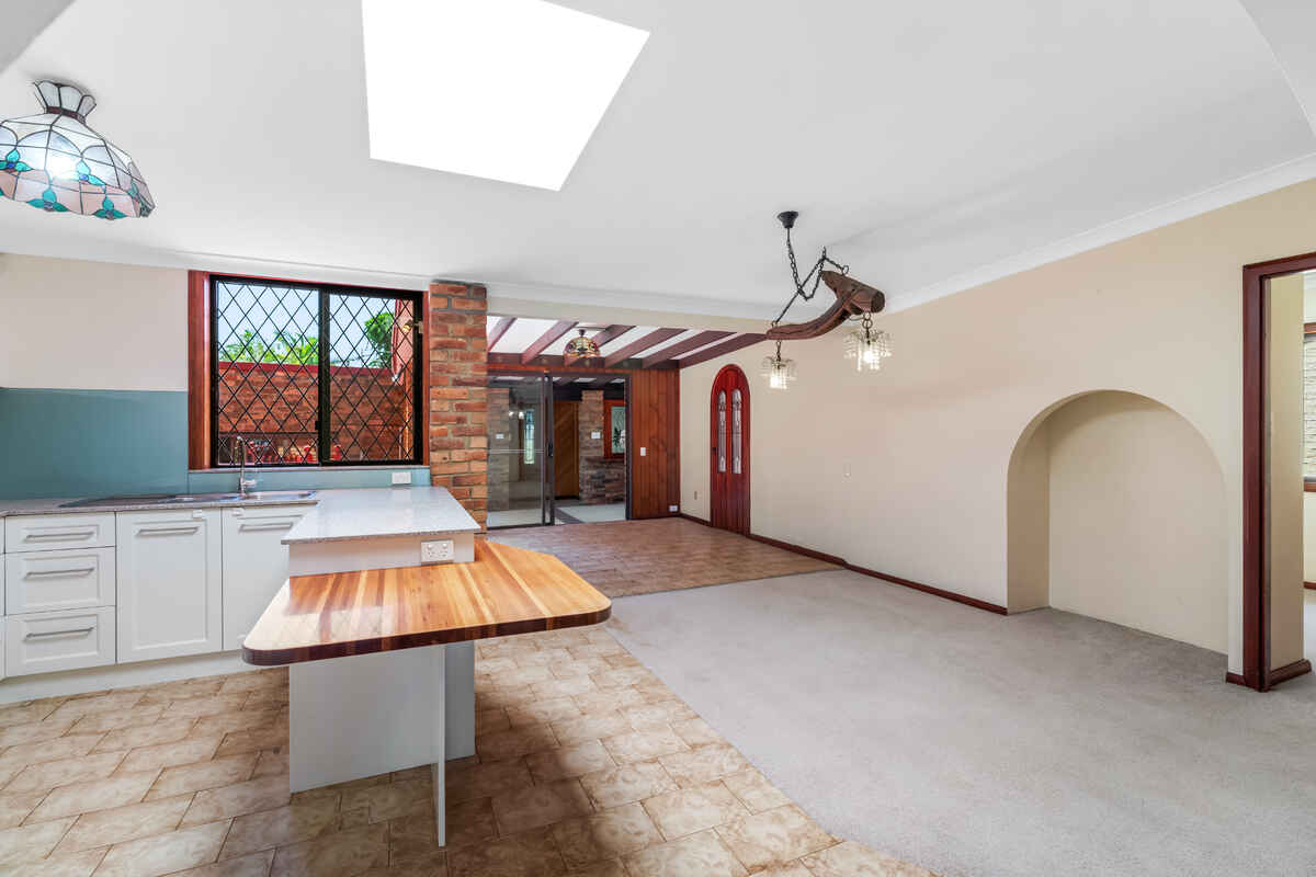 284 Tuggerawong Road Tuggerawong 284 Tuggerawong Road Tuggerawong