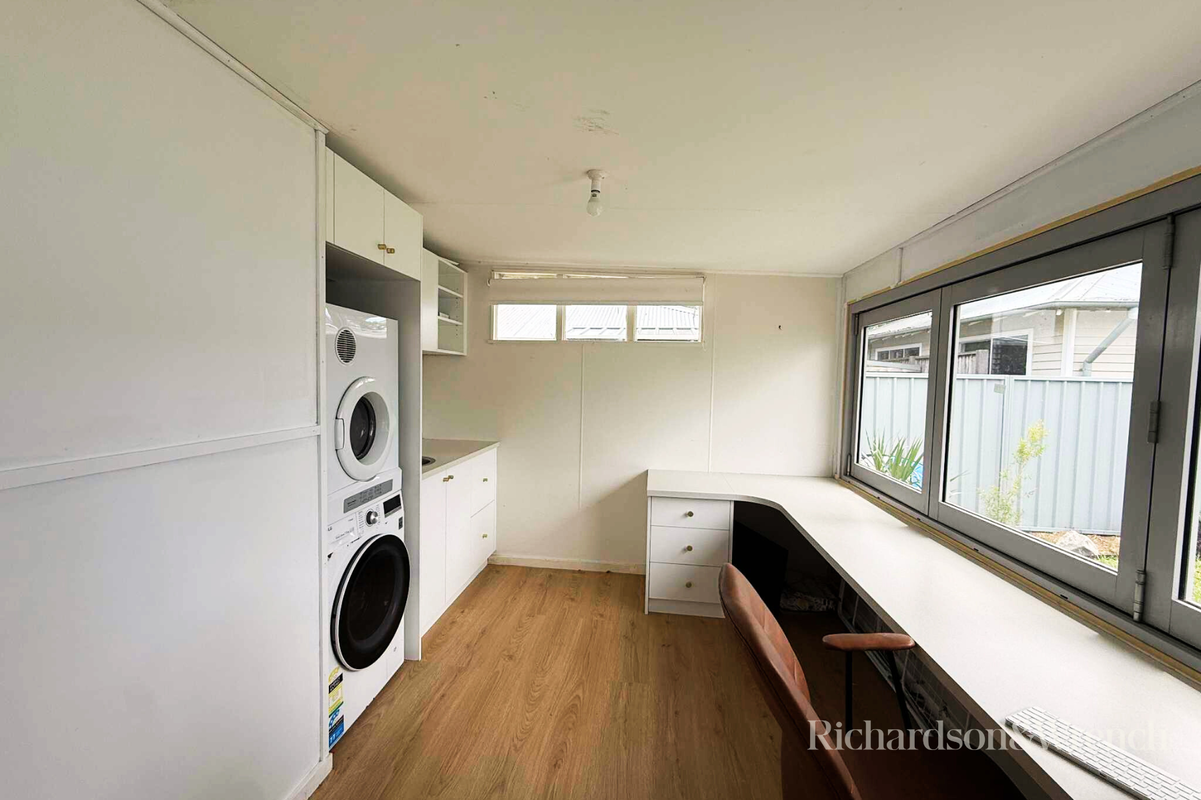 12 Wentworth Avenue South Woy Woy