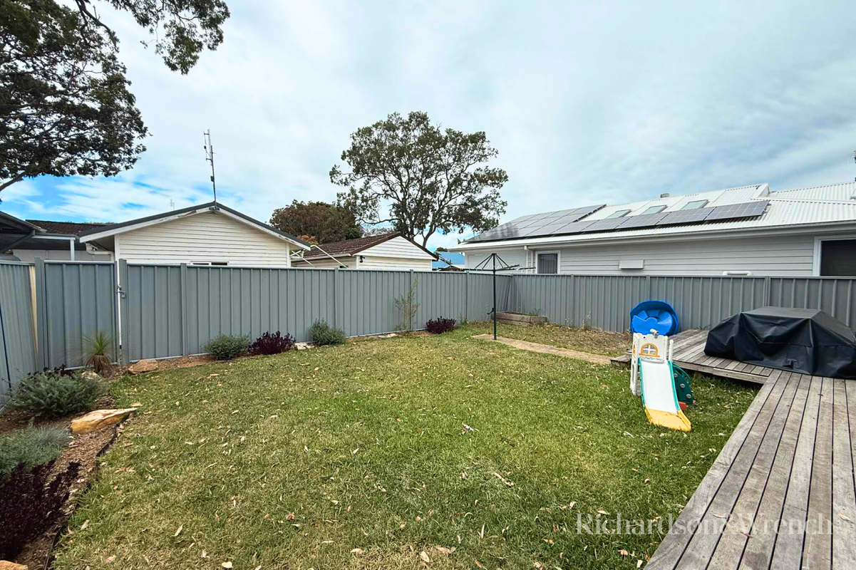 12 Wentworth Avenue South Woy Woy