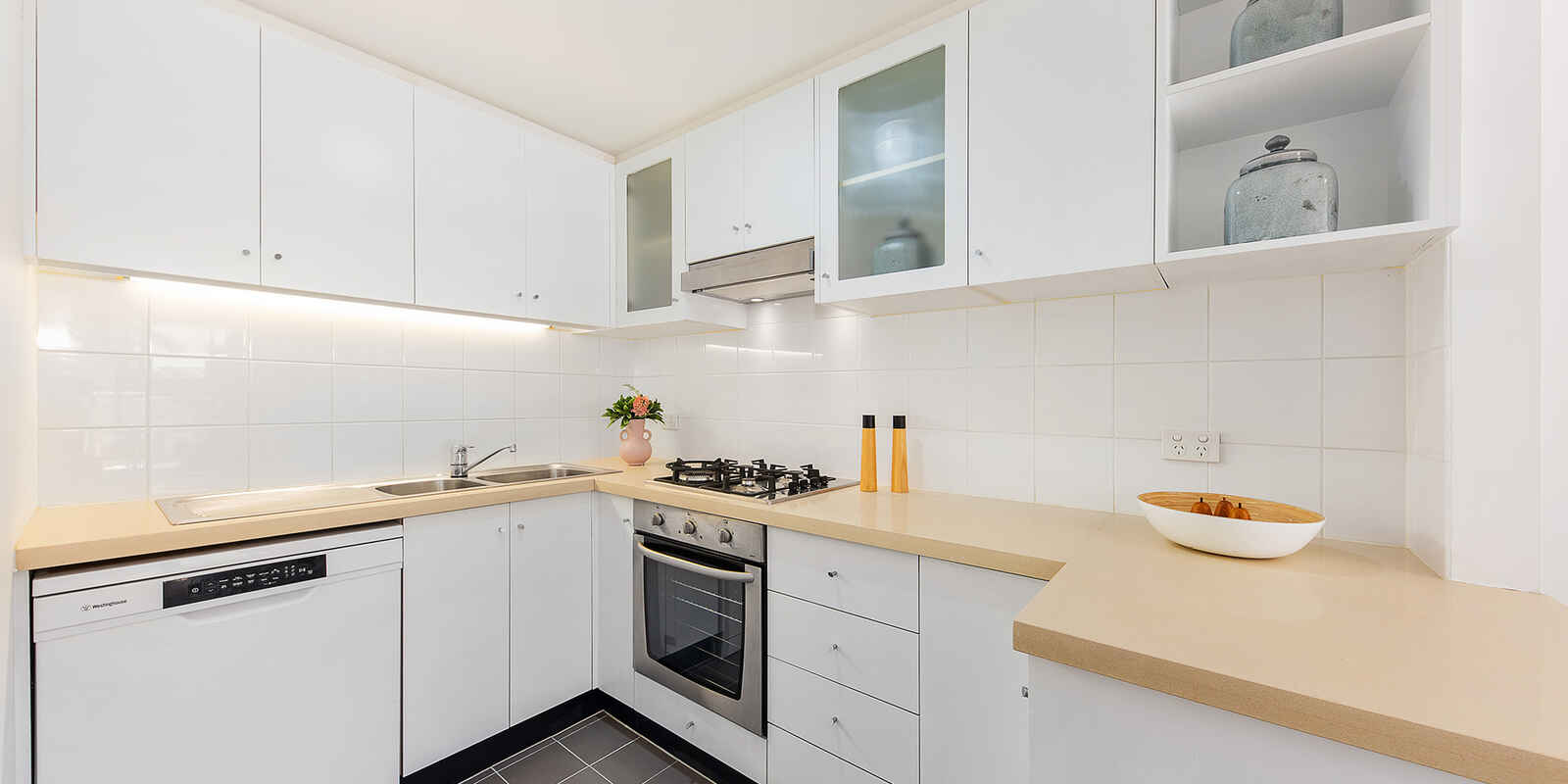 907/79-81 Berry Street North Sydney 907/79-81 Berry Street North Sydney