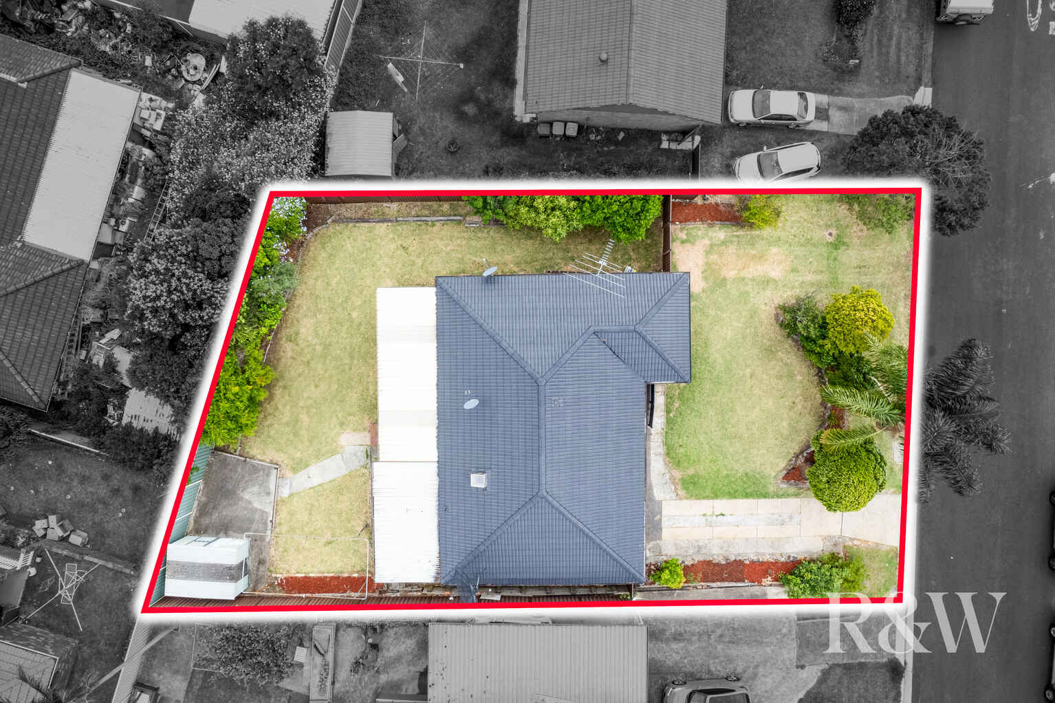 4 ARISAIG PLACE St Andrews