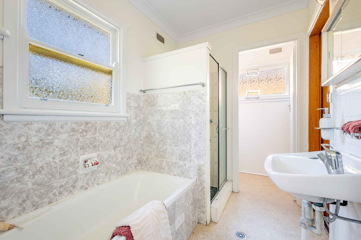 87 Brightlands Avenue Blackheath