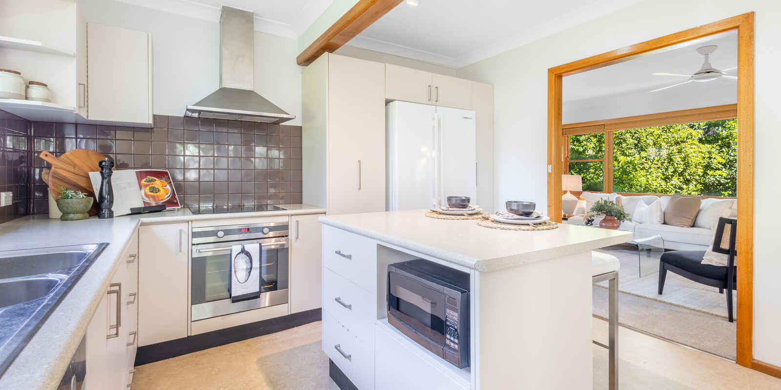 87 Brightlands Avenue Blackheath