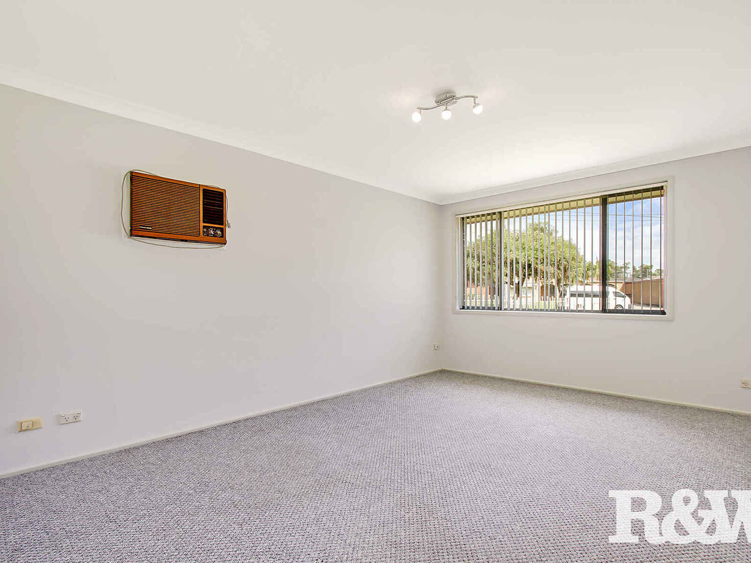 5 Erica Place Rooty Hill