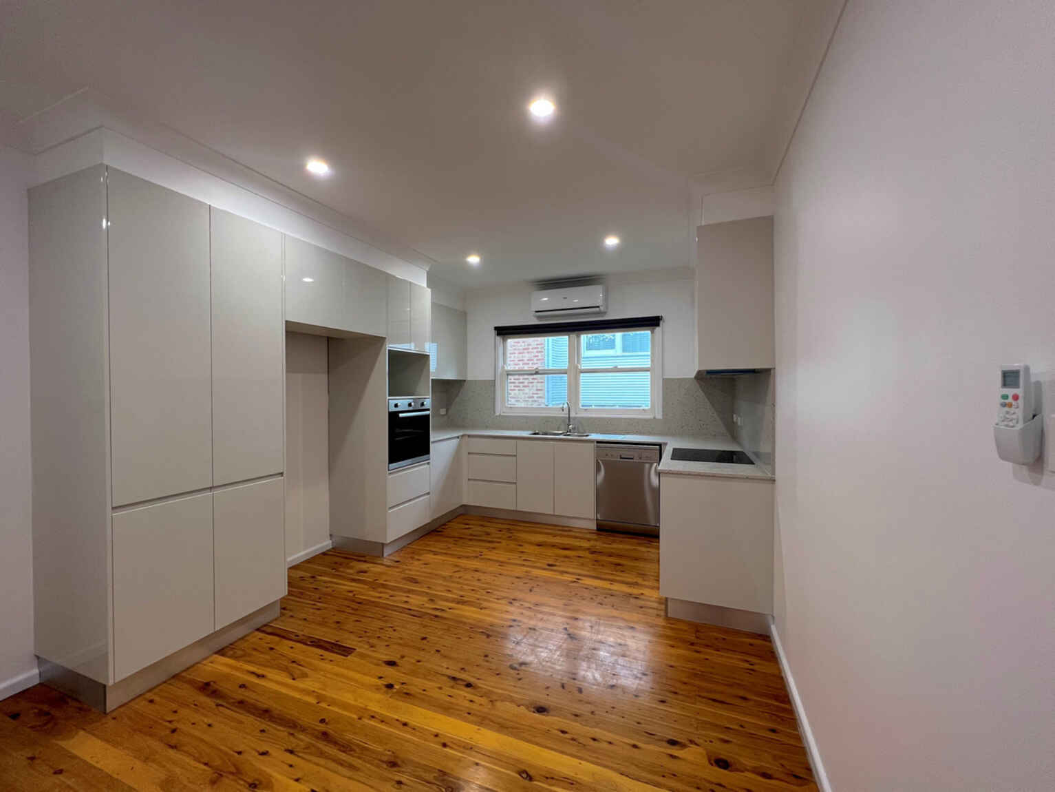 15A Alkera Crescent West Wollongong