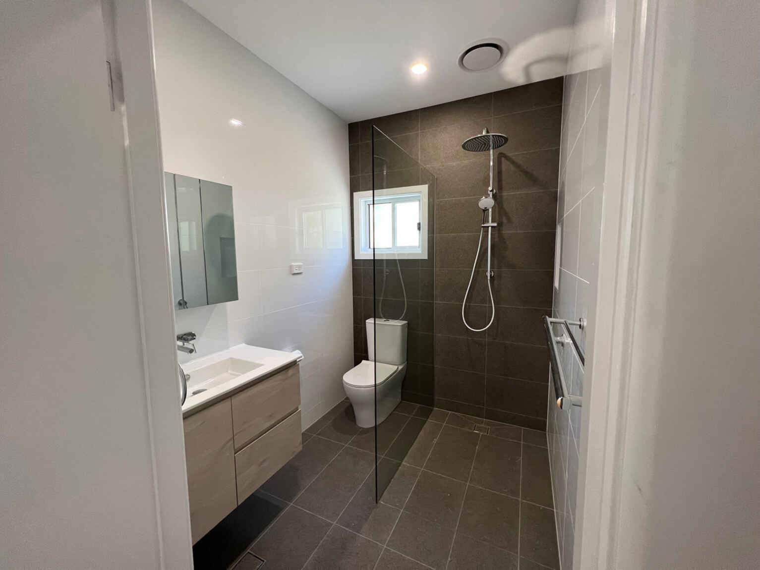 15A Alkera Crescent West Wollongong