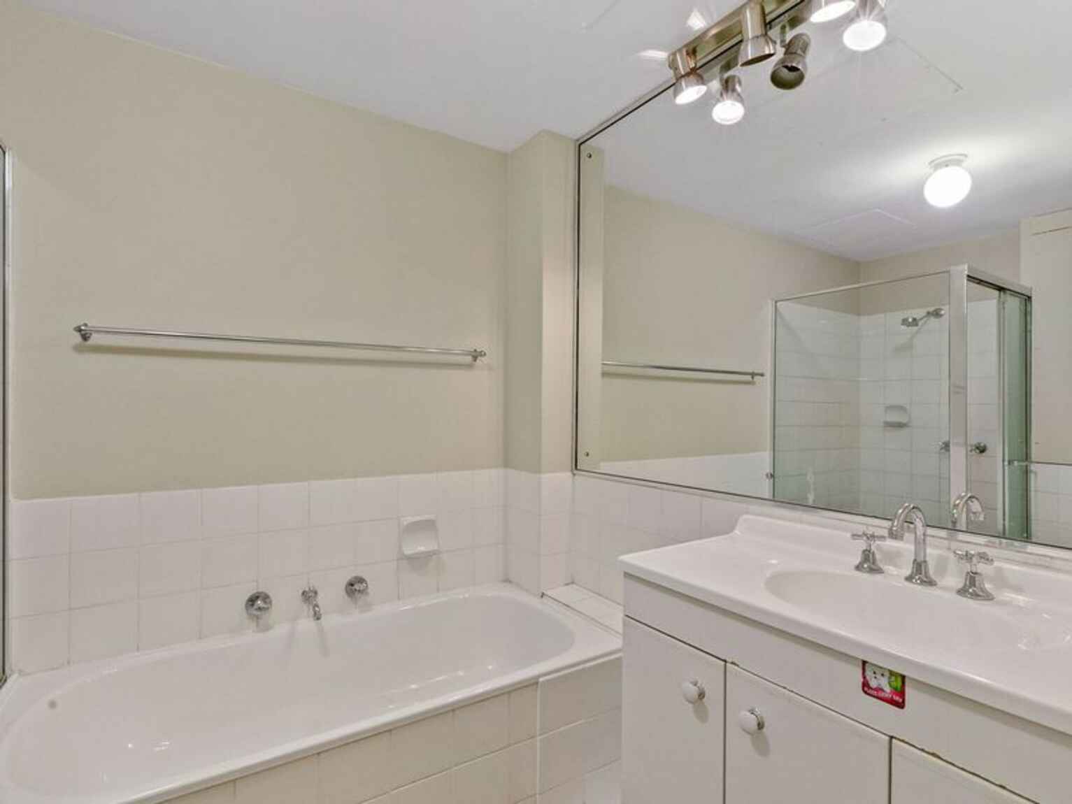 16/25 Devonshire St Chatswood