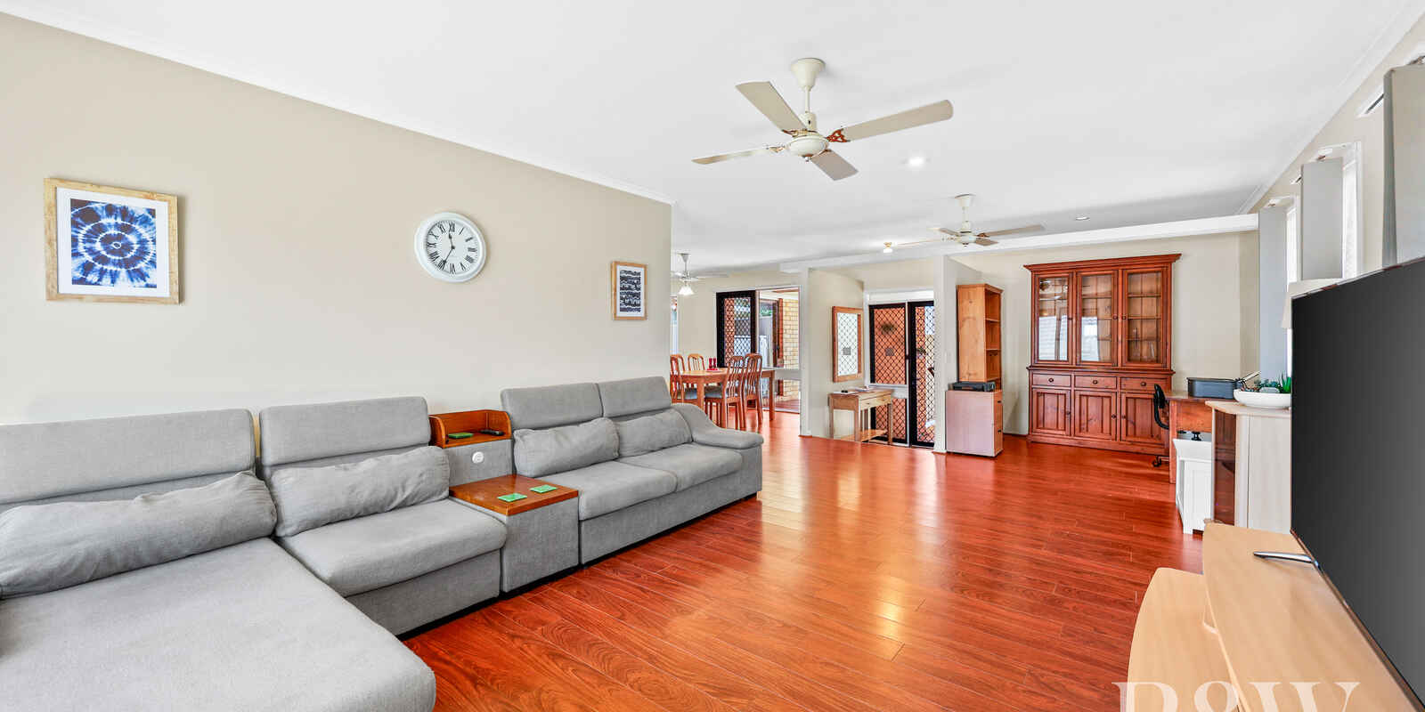 10 DICKENS ROAD Ambarvale