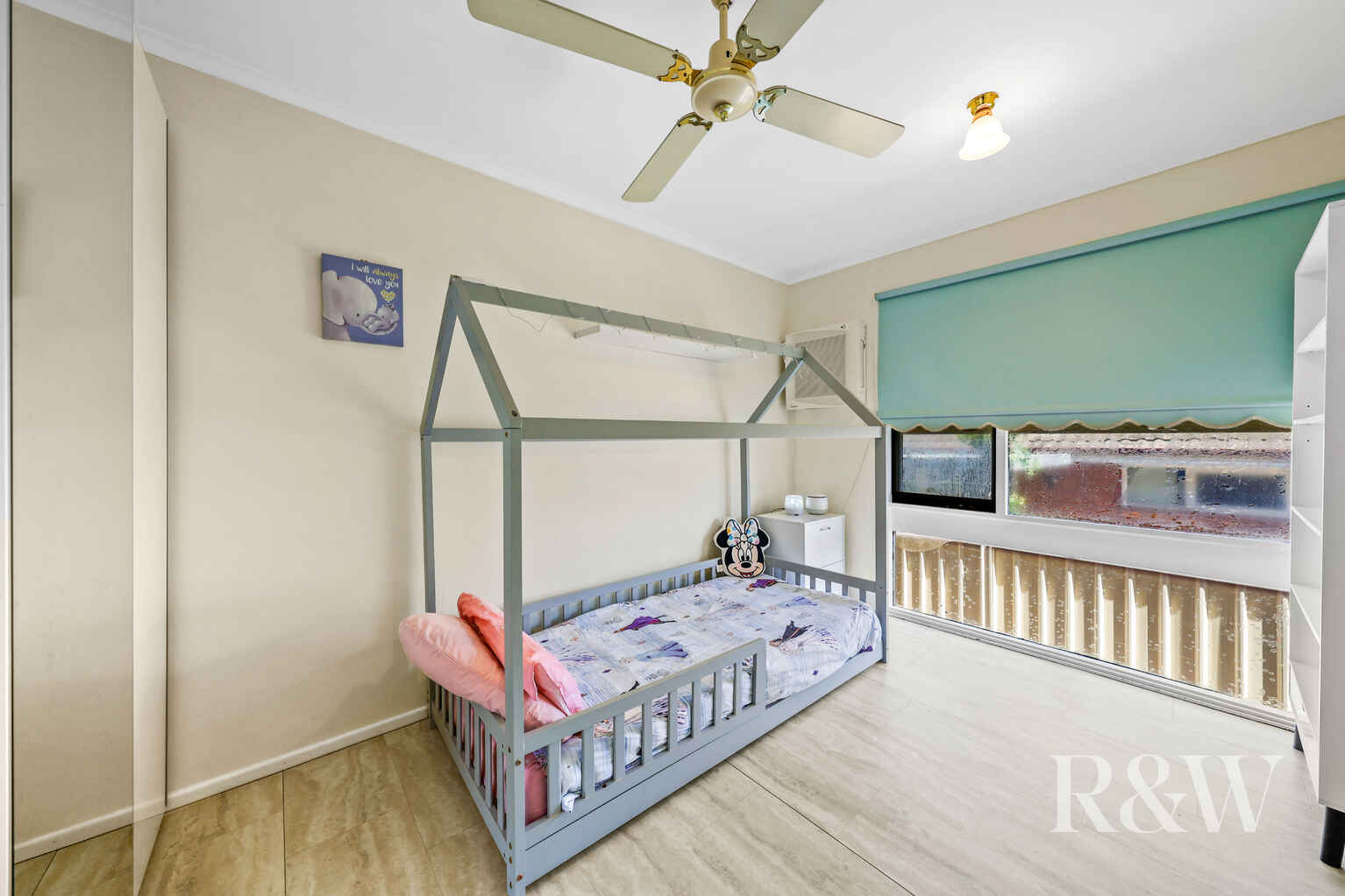 10 DICKENS ROAD Ambarvale