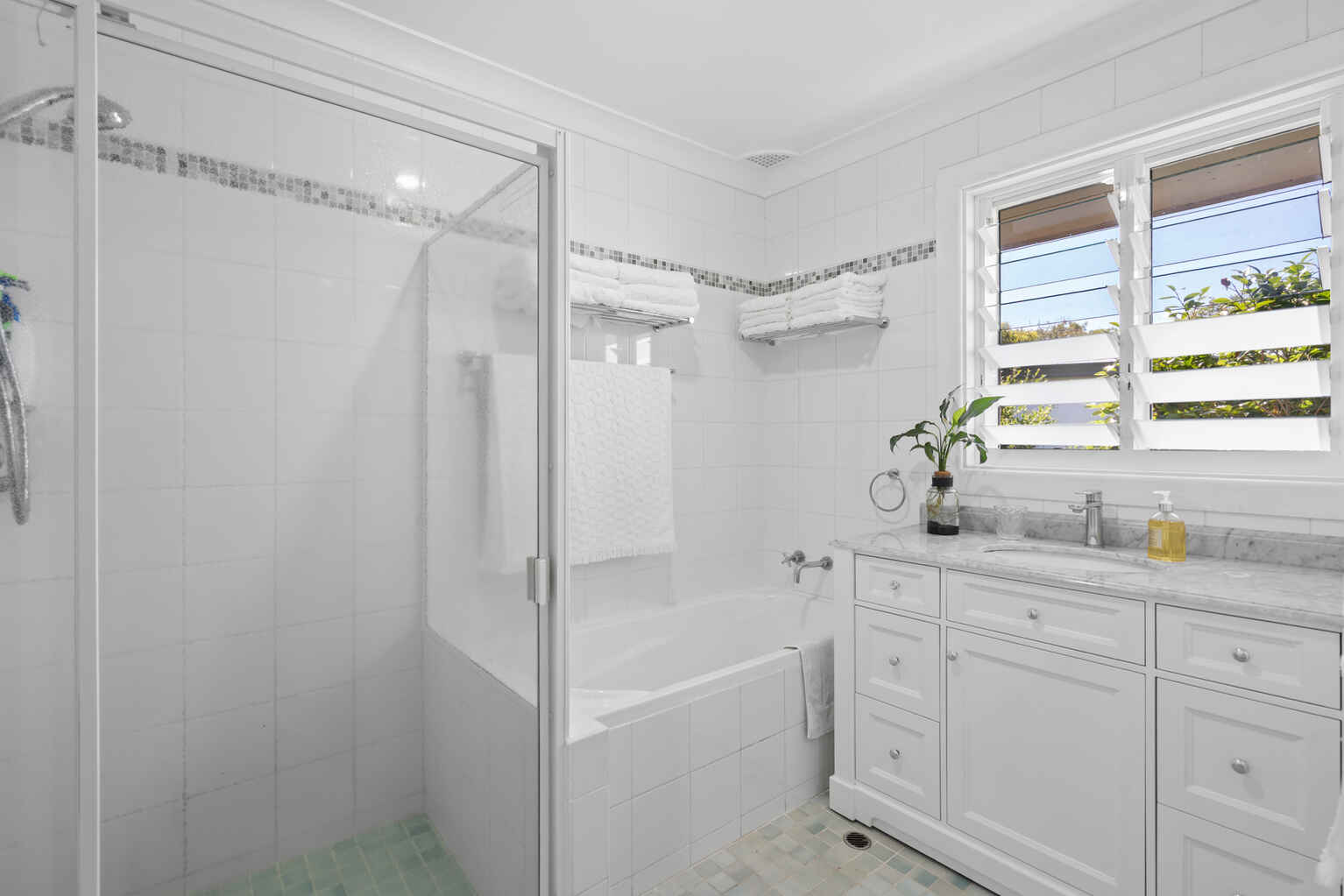 103 Natuna Avenue Budgewoi 103 Natuna Avenue Budgewoi