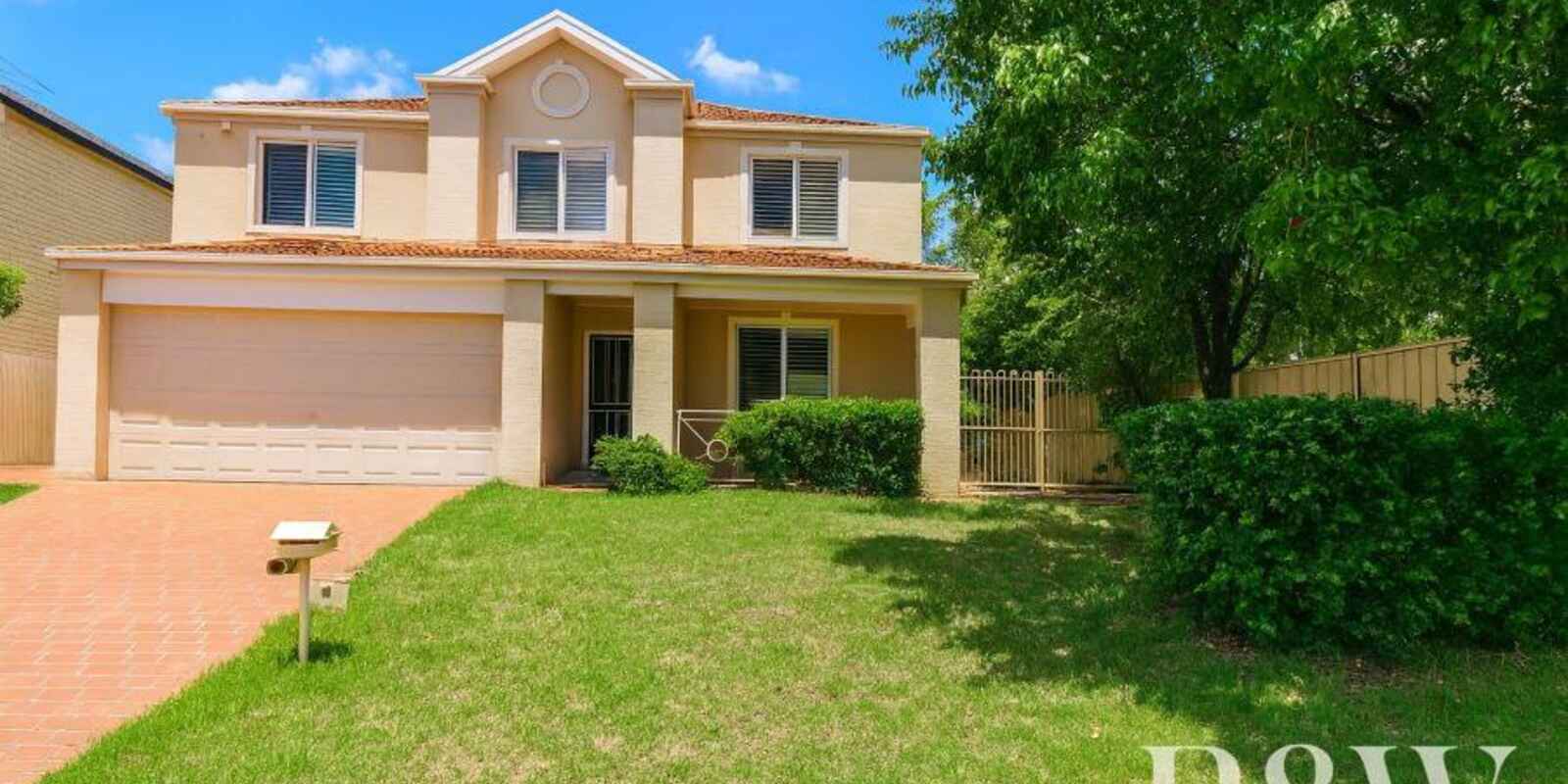 4 Seine Court St Clair