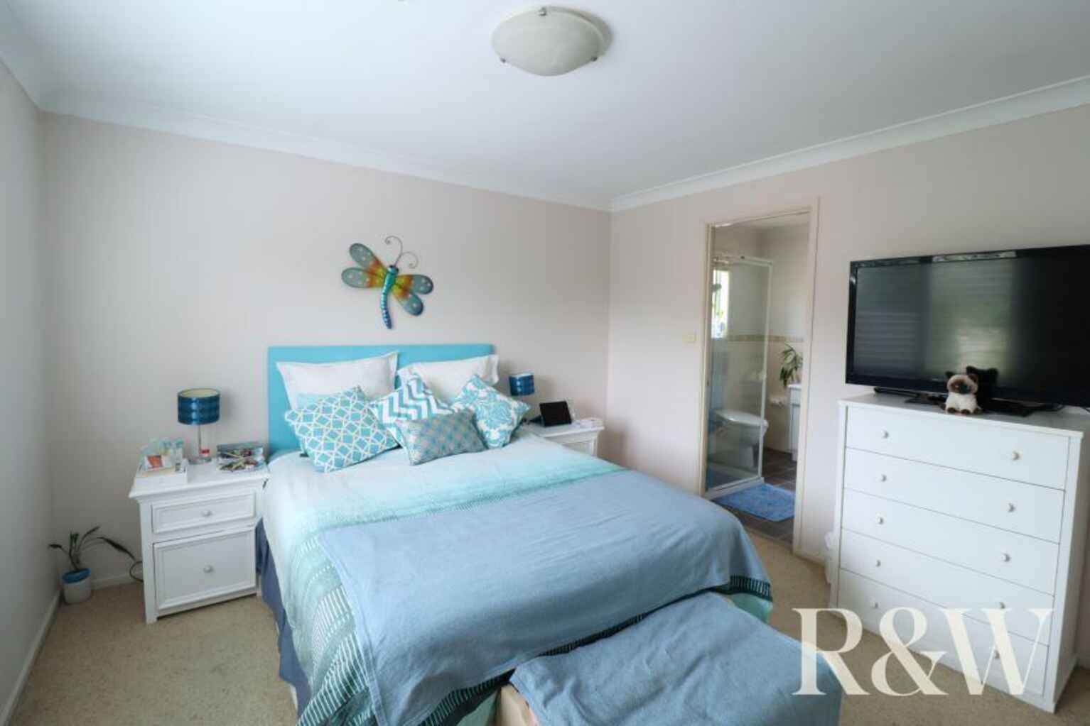 4 Seine Court St Clair