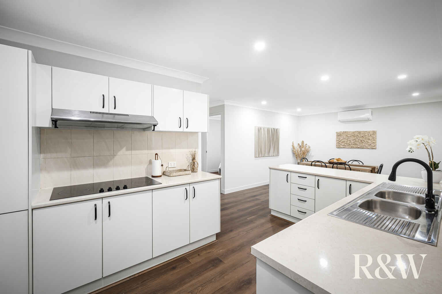 5 Cobbler Crescent Minchinbury