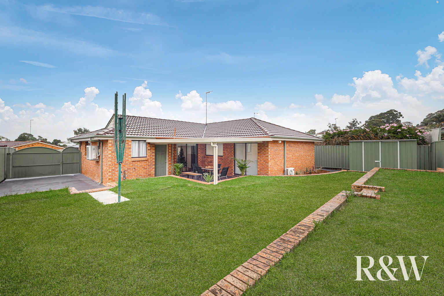 5 Cobbler Crescent Minchinbury