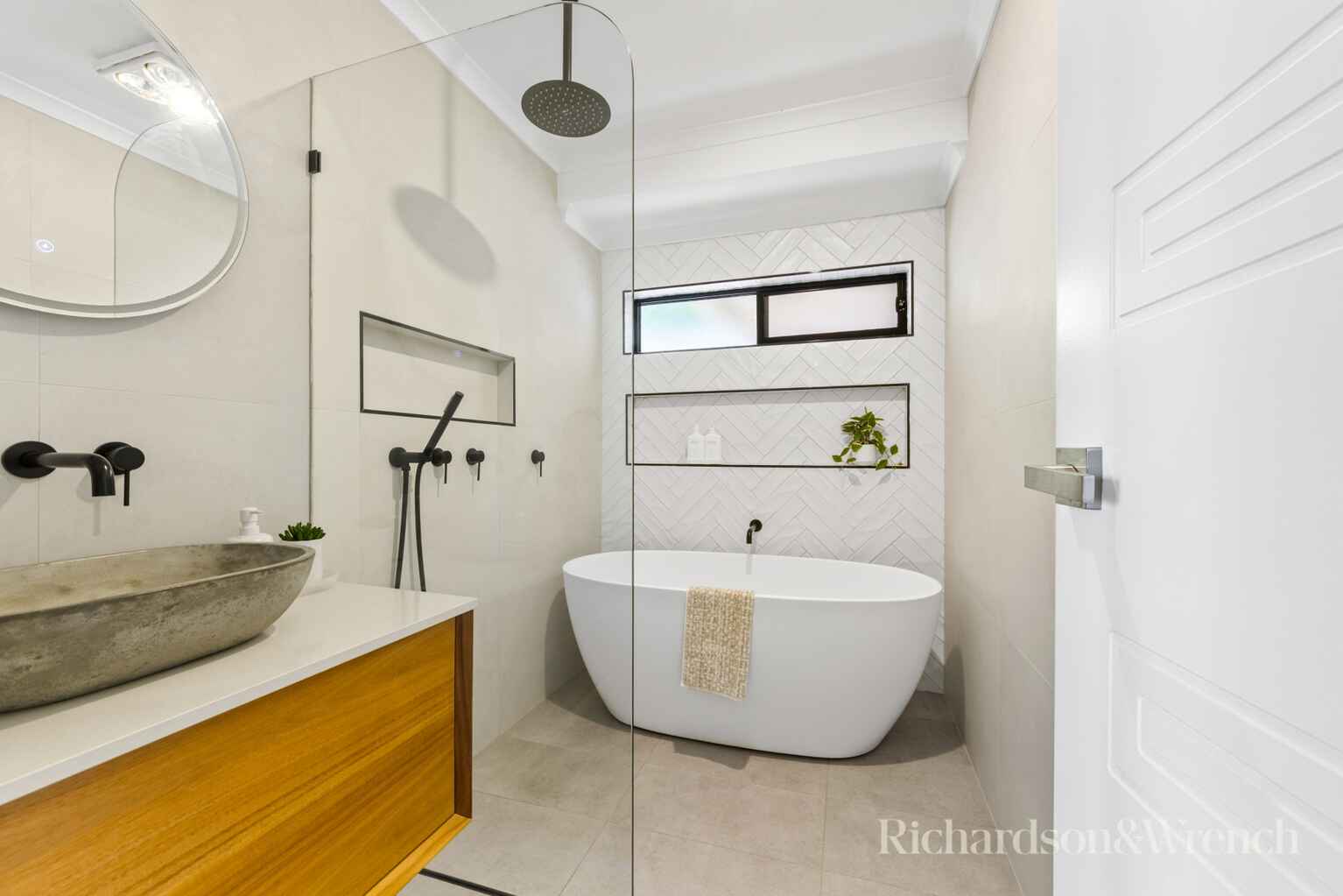 22 Warrawilla Road Wyoming