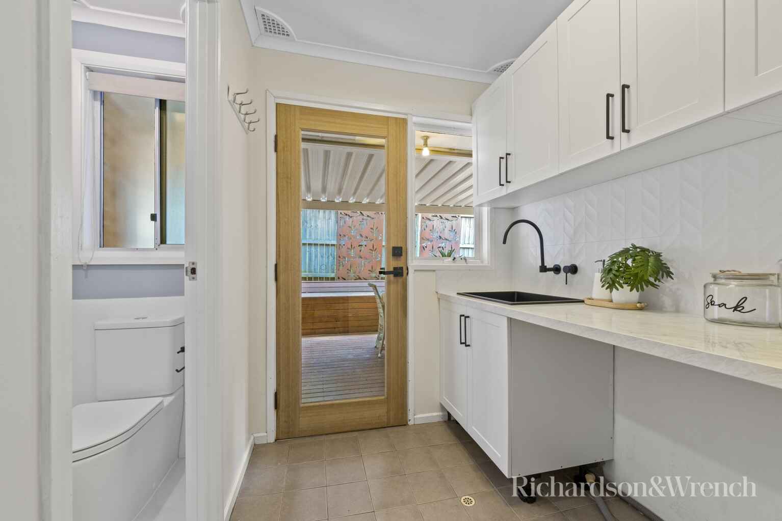 22 Warrawilla Road Wyoming 22 Warrawilla Road Wyoming