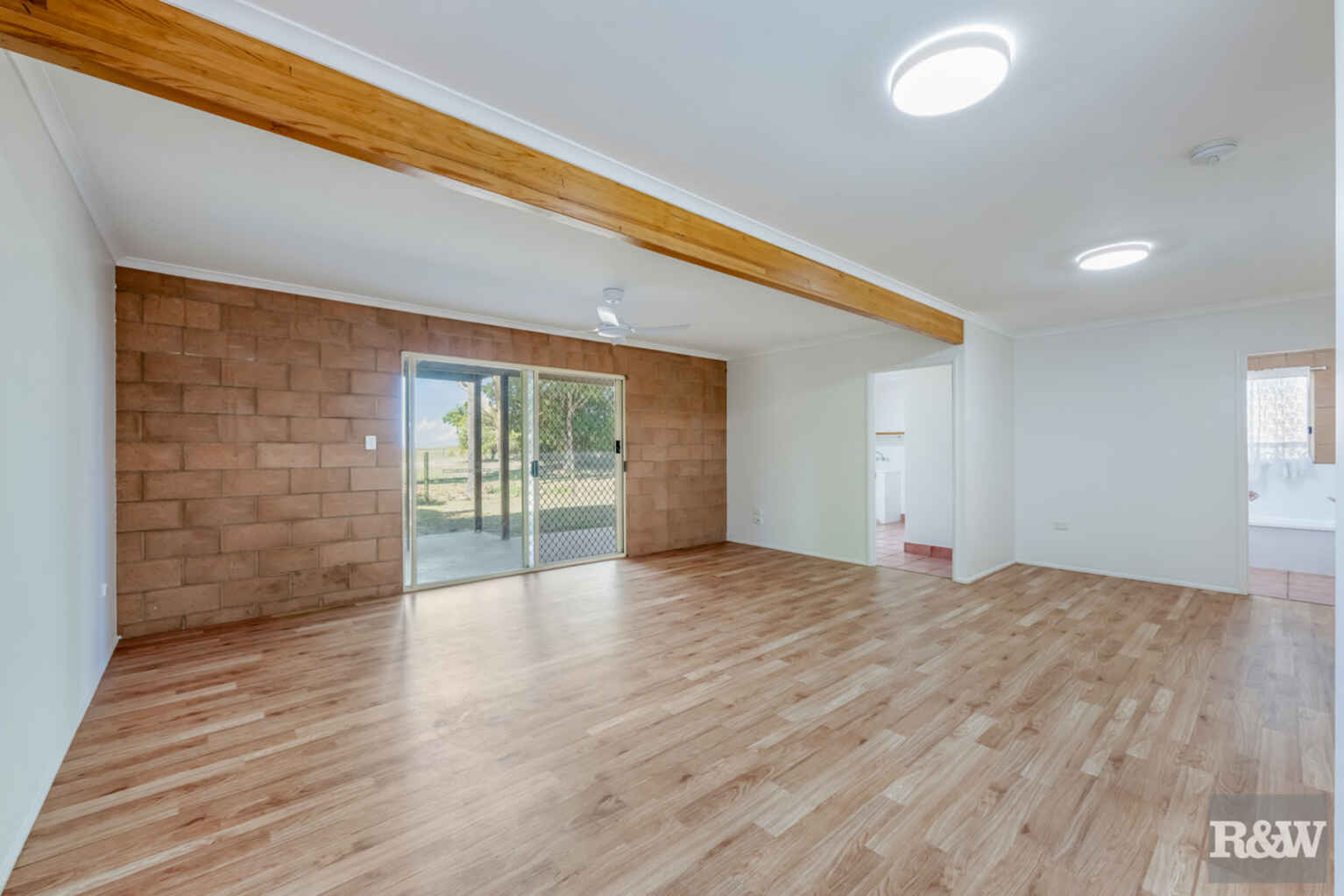 66 Sylvan Drive Moore Park Beach 66 Sylvan Drive Moore Park Beach