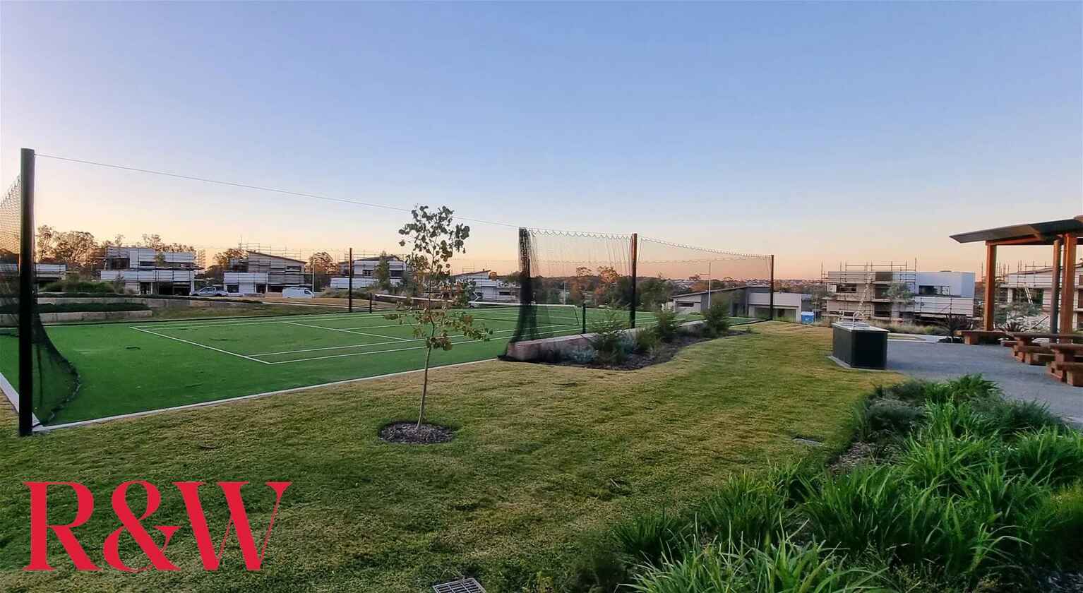 16 Mckinnon Circuit Gledswood Hills