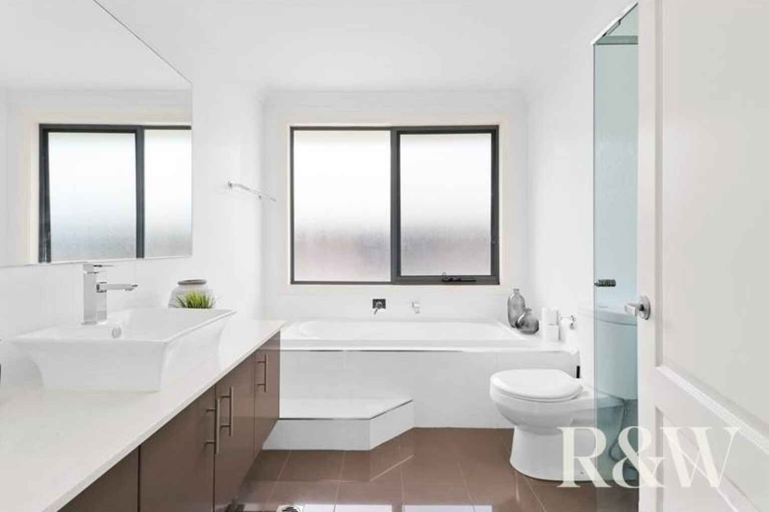 15A Cooee Avenue Glenmore Park