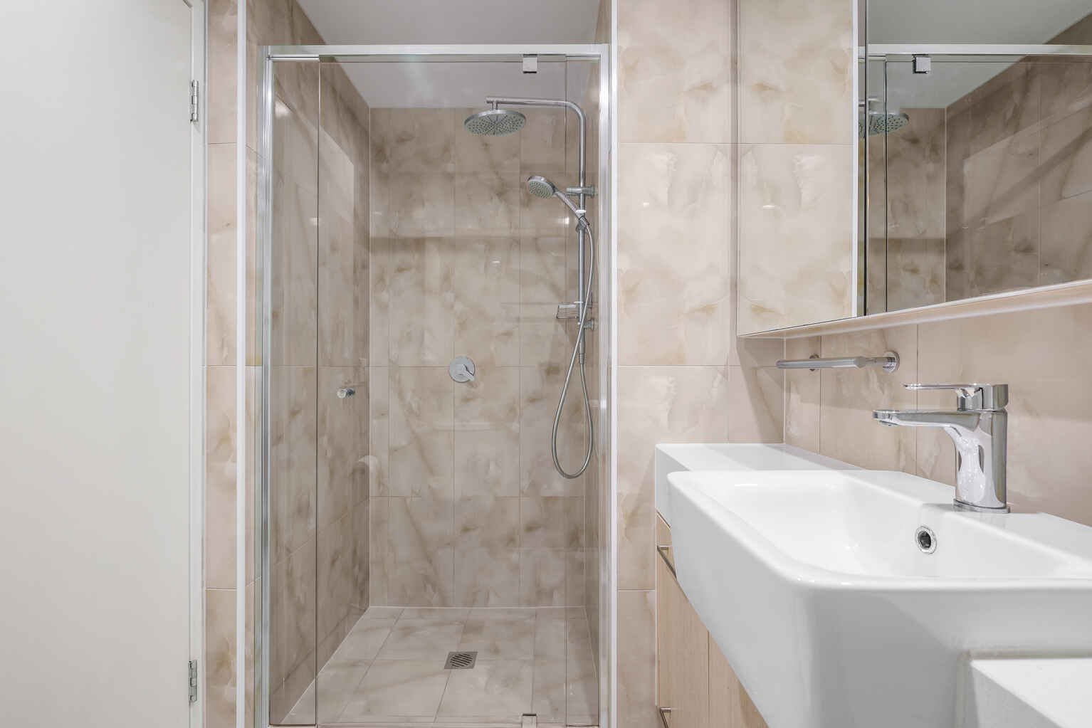 507/70 Carl Street Woolloongabba 507/70 Carl Street Woolloongabba