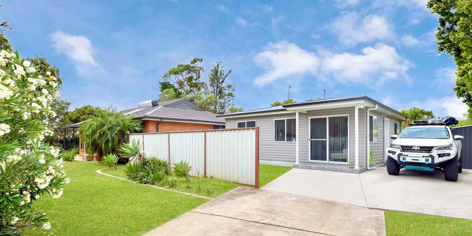 2 & 2A Francis Greenway Avenue St Clair 2 & 2A Francis Greenway Avenue St Clair