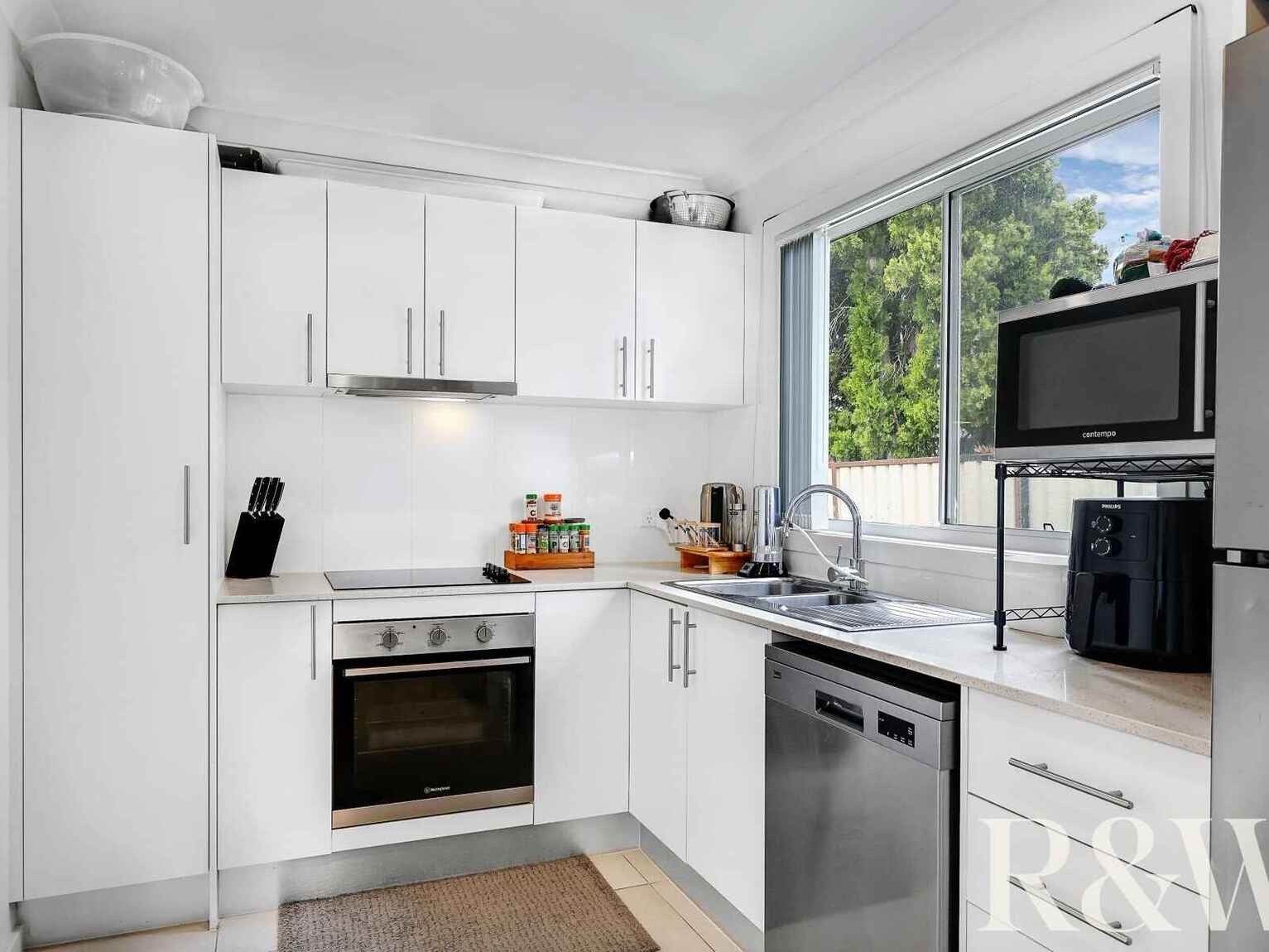 2 & 2A Francis Greenway Avenue St Clair 2 & 2A Francis Greenway Avenue St Clair