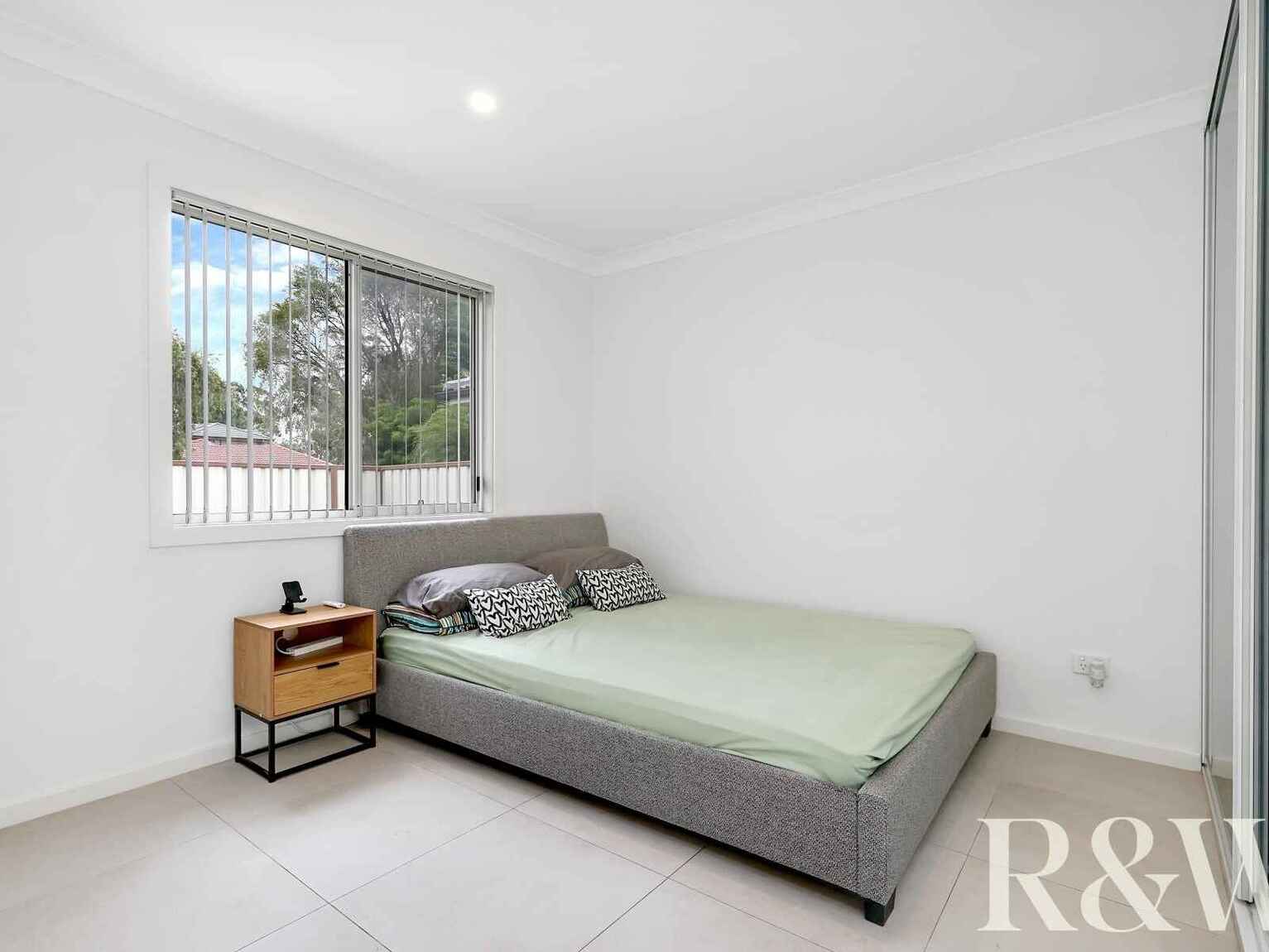 2 & 2A Francis Greenway Avenue St Clair 2 & 2A Francis Greenway Avenue St Clair