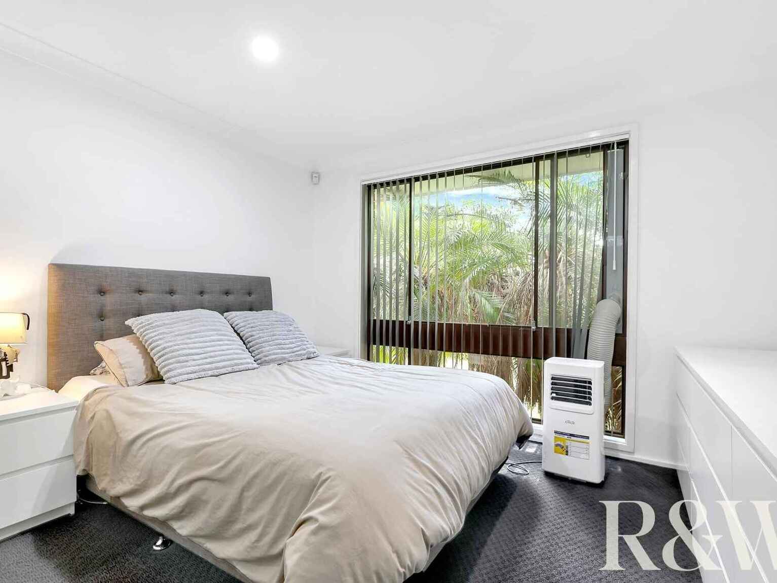 2 & 2A Francis Greenway Avenue St Clair 2 & 2A Francis Greenway Avenue St Clair