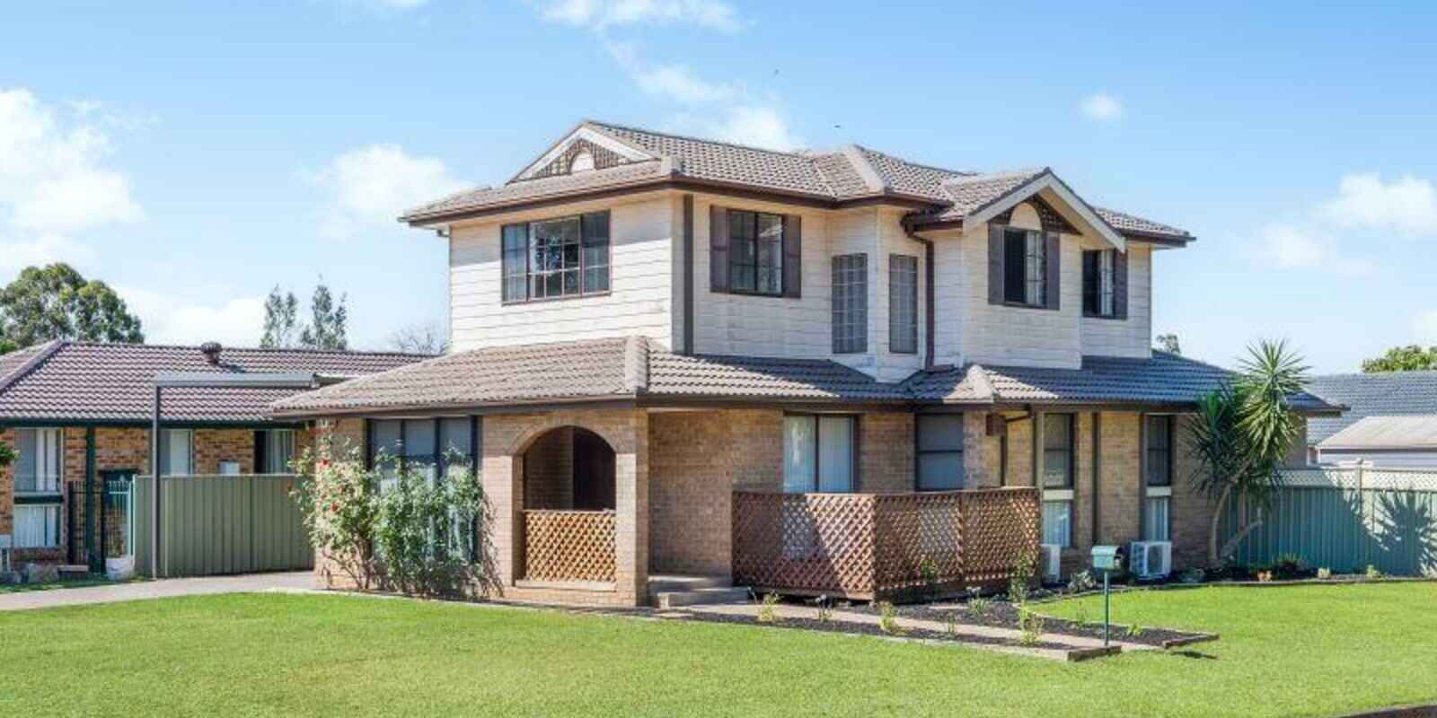 15 Daniel Parade St Clair