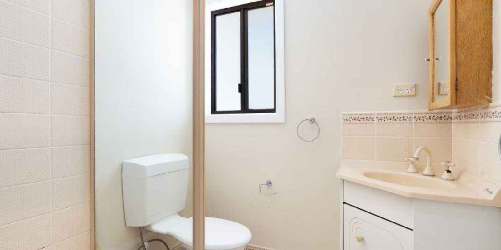 15 Daniel Parade St Clair