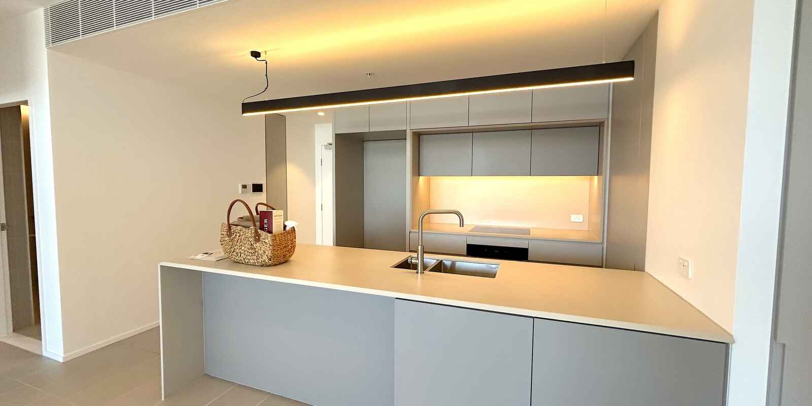 Level 10/1004/40 Solent Circuit Norwest Level 10/1004/40 Solent Circuit Norwest