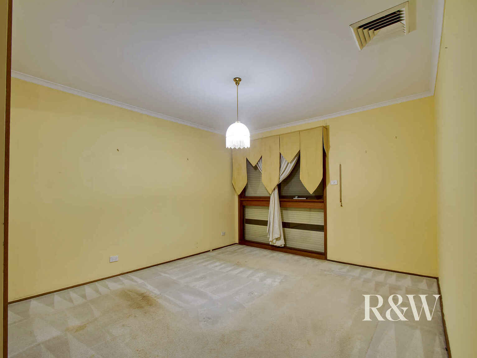 38 Garrick Road St Clair