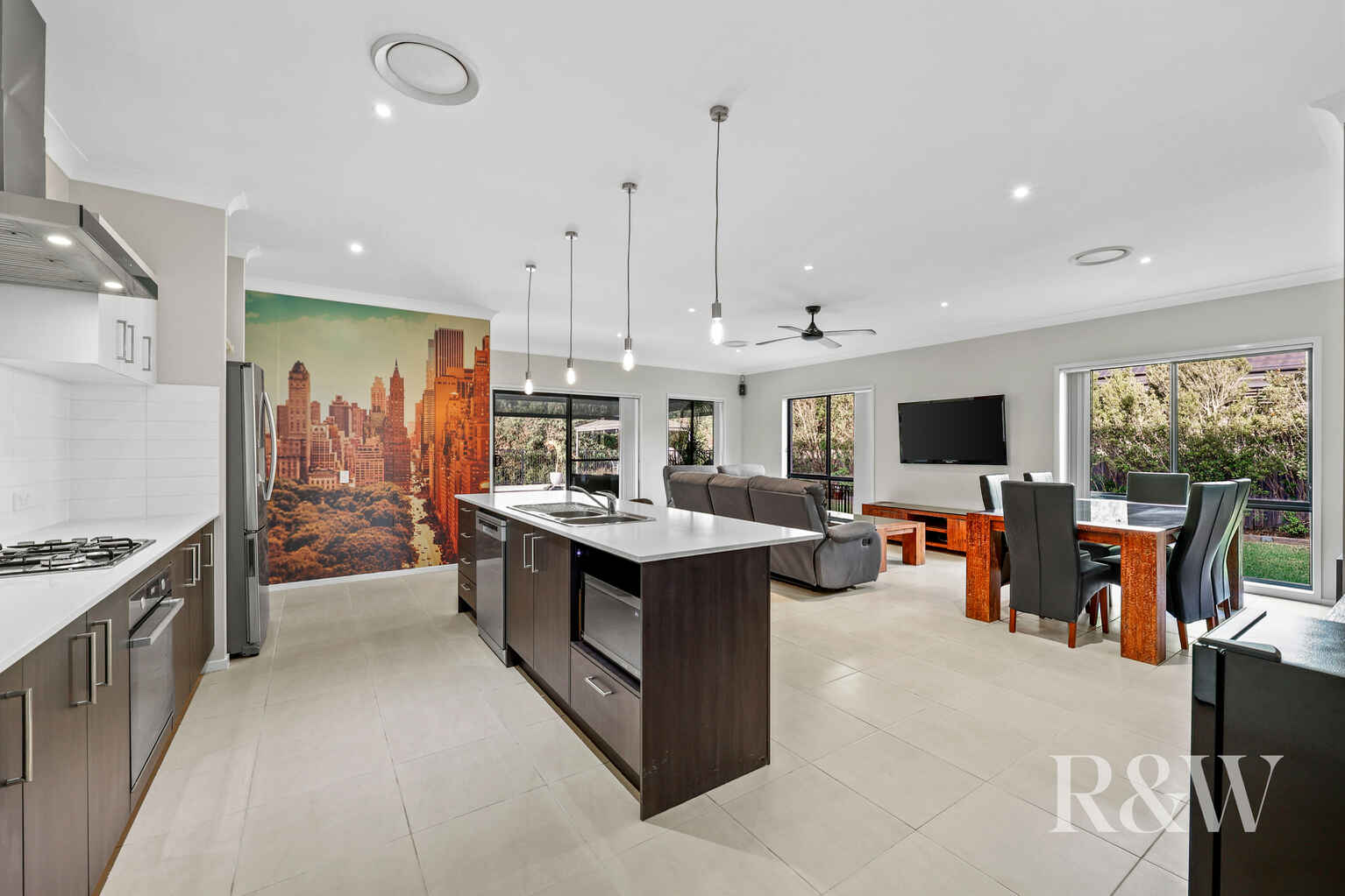 13 HORNBY STREET Wilton